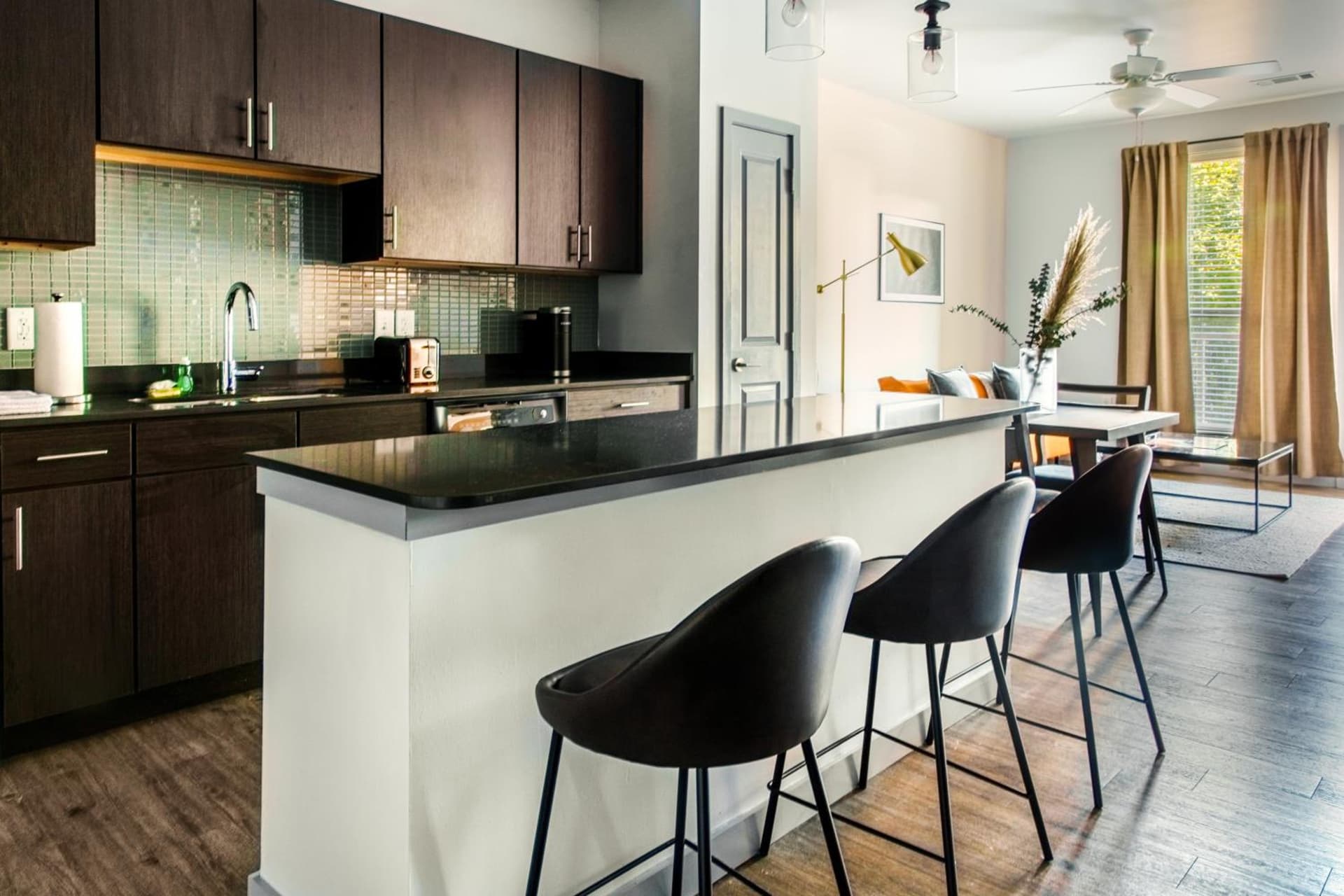 Placemakr Music Row - Vanderbilt property views in Nashville, TN — gallery photo 3