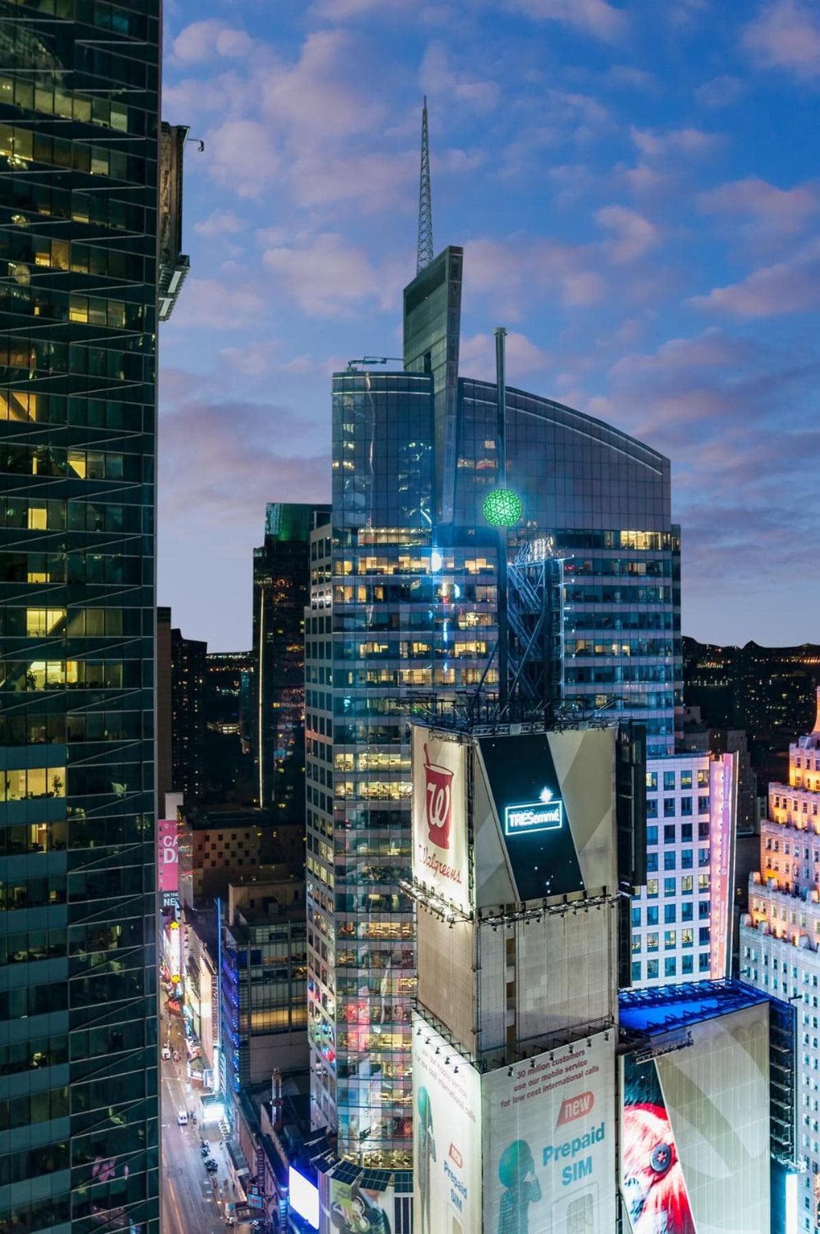 M Social Hotel New York Times Square gallery photo in New York, NY — image 10
