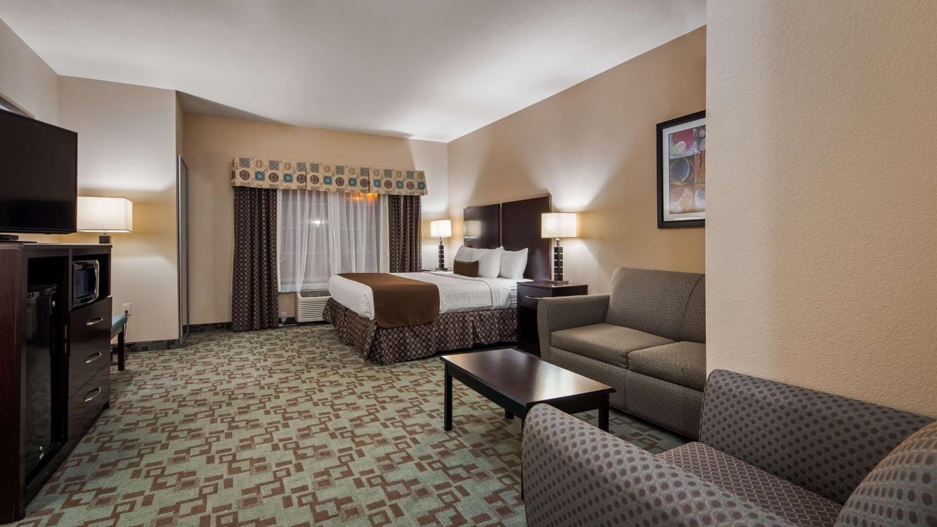 Best Western Plus Eastgate Inn & Suites property views in Wichita, KS — gallery photo 3