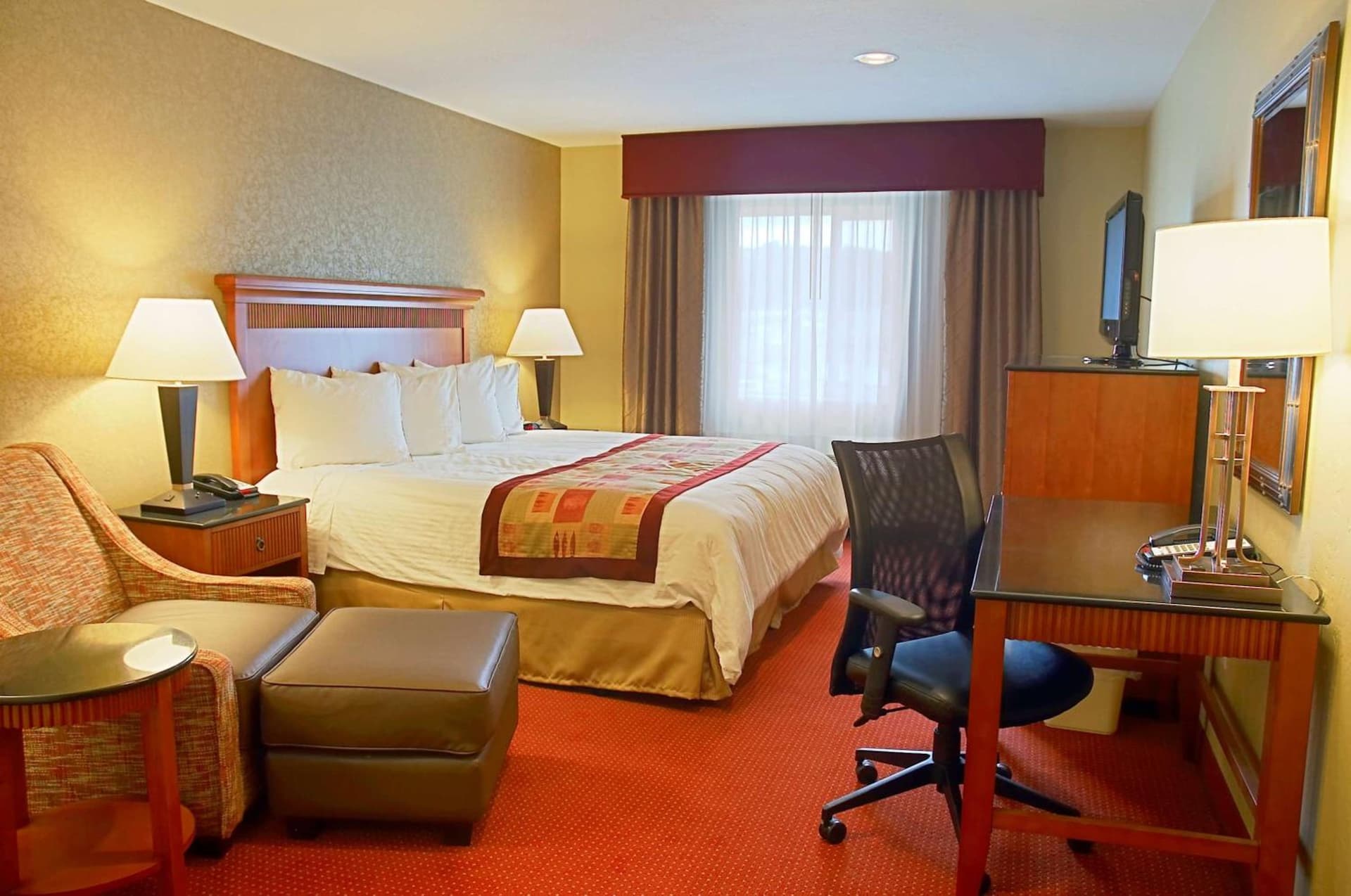 Best Western Plus Canyon Pines interior in Ogden, UT — gallery photo 2