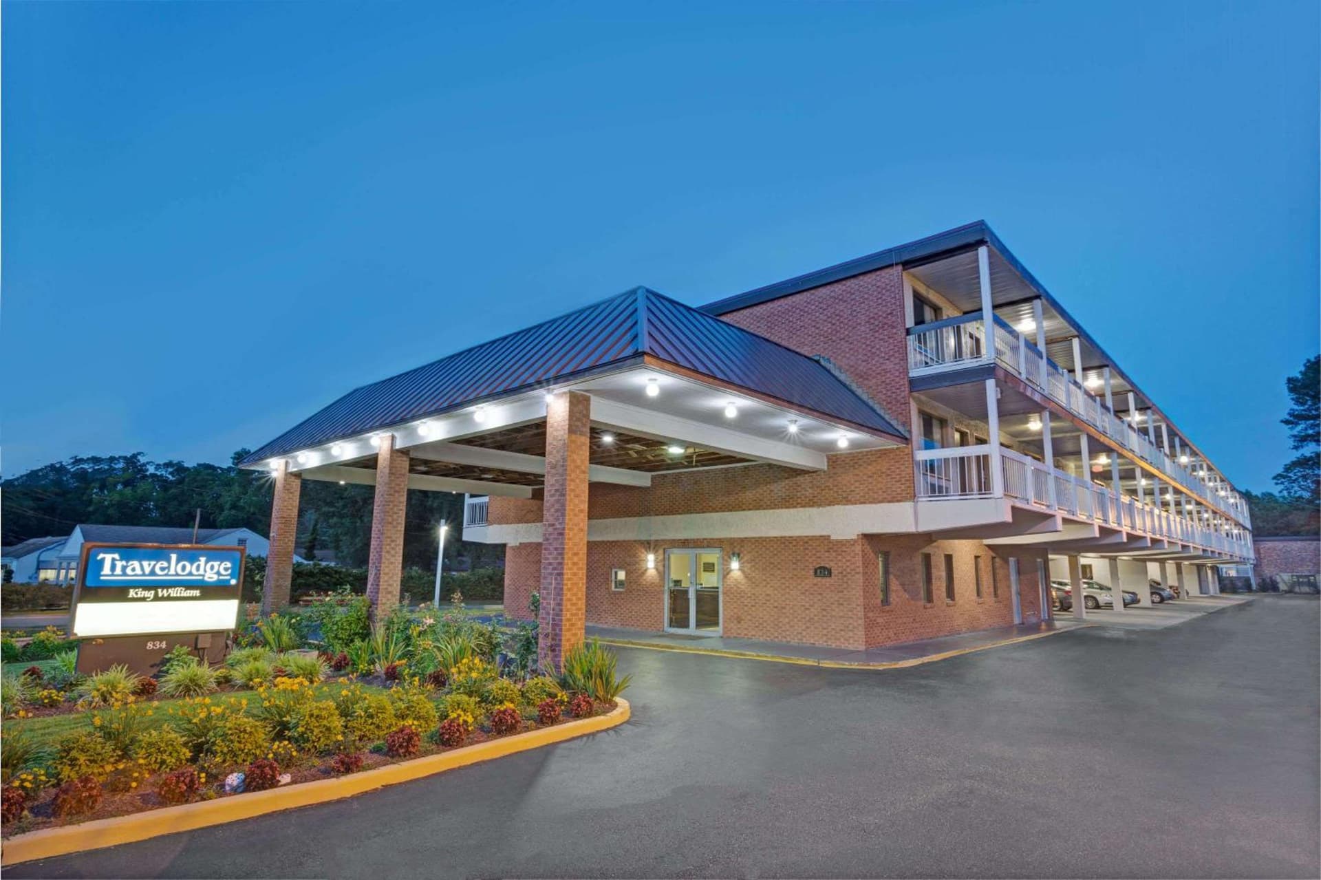 Travelodge by Wyndham Williamsburg Colonial Area featured exterior or lobby in Williamsburg, VA — similar hotel