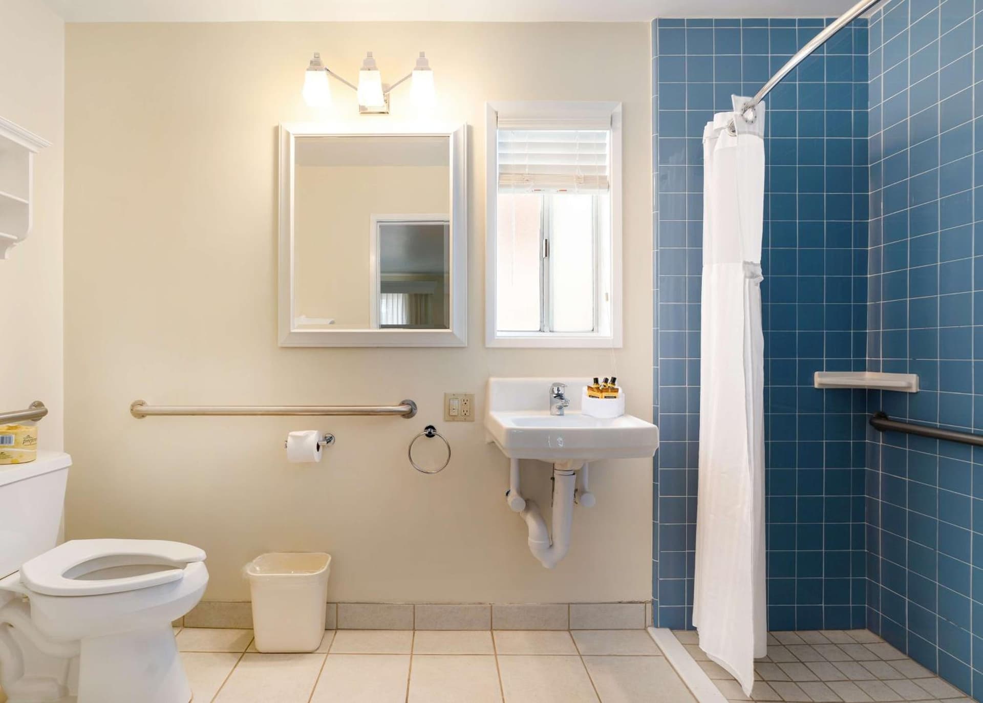 Best Western Plus Santa Barbara gallery photo in Santa Barbara, CA — image 76