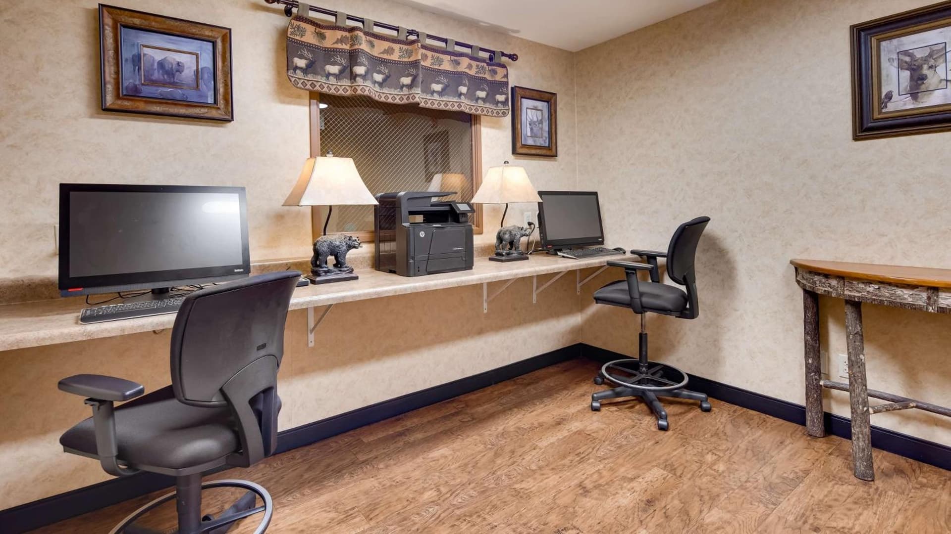 Best Western Plus Kelly Inn & Suites interior in Billings, MT — gallery photo 2