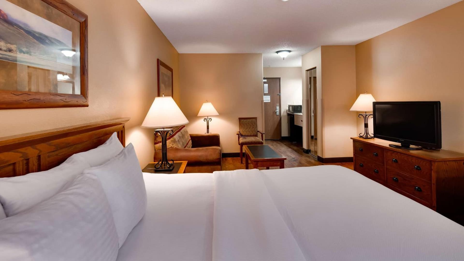 Best Western Plus Kelly Inn & Suites property views in Billings, MT — gallery photo 3