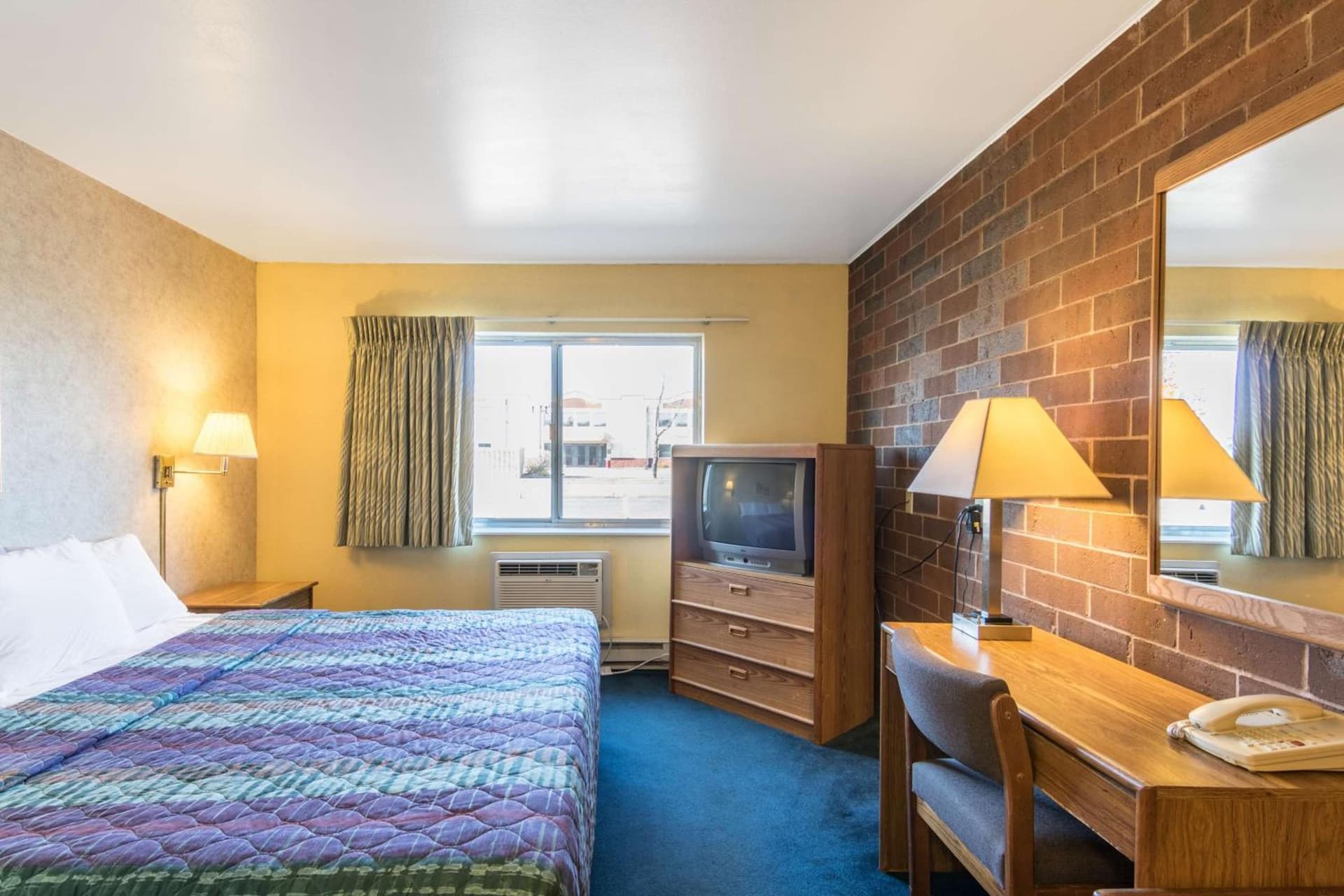 Motel 6-Eau Claire, WI property views in Eau Claire, WI — gallery photo 3