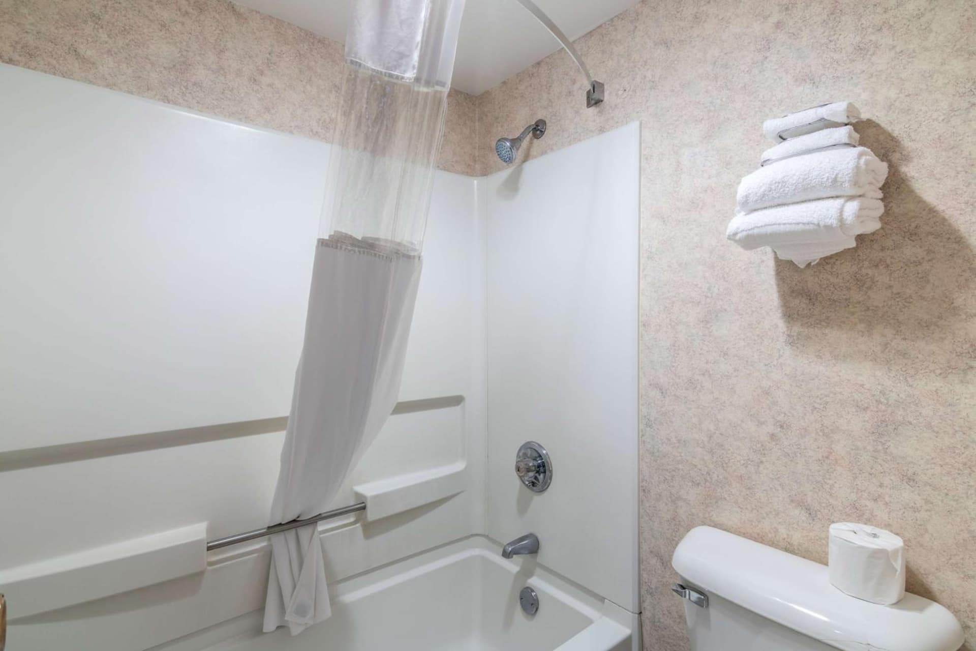 Motel 6-Eau Claire, WI gallery photo in Eau Claire, WI — image 40