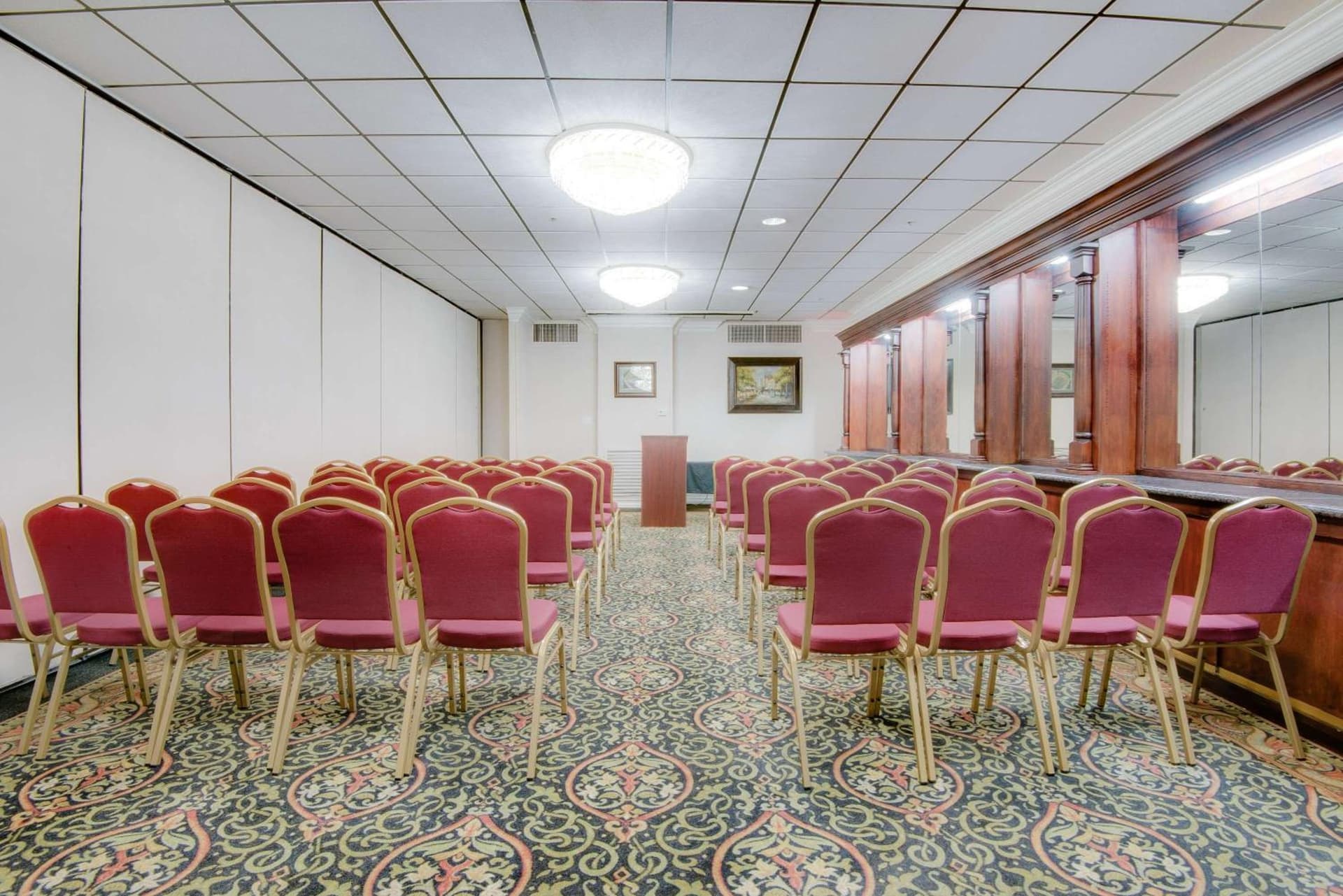 Ramada by Wyndham Metairie New Orleans Airport gallery photo in Metairie, LA — image 30