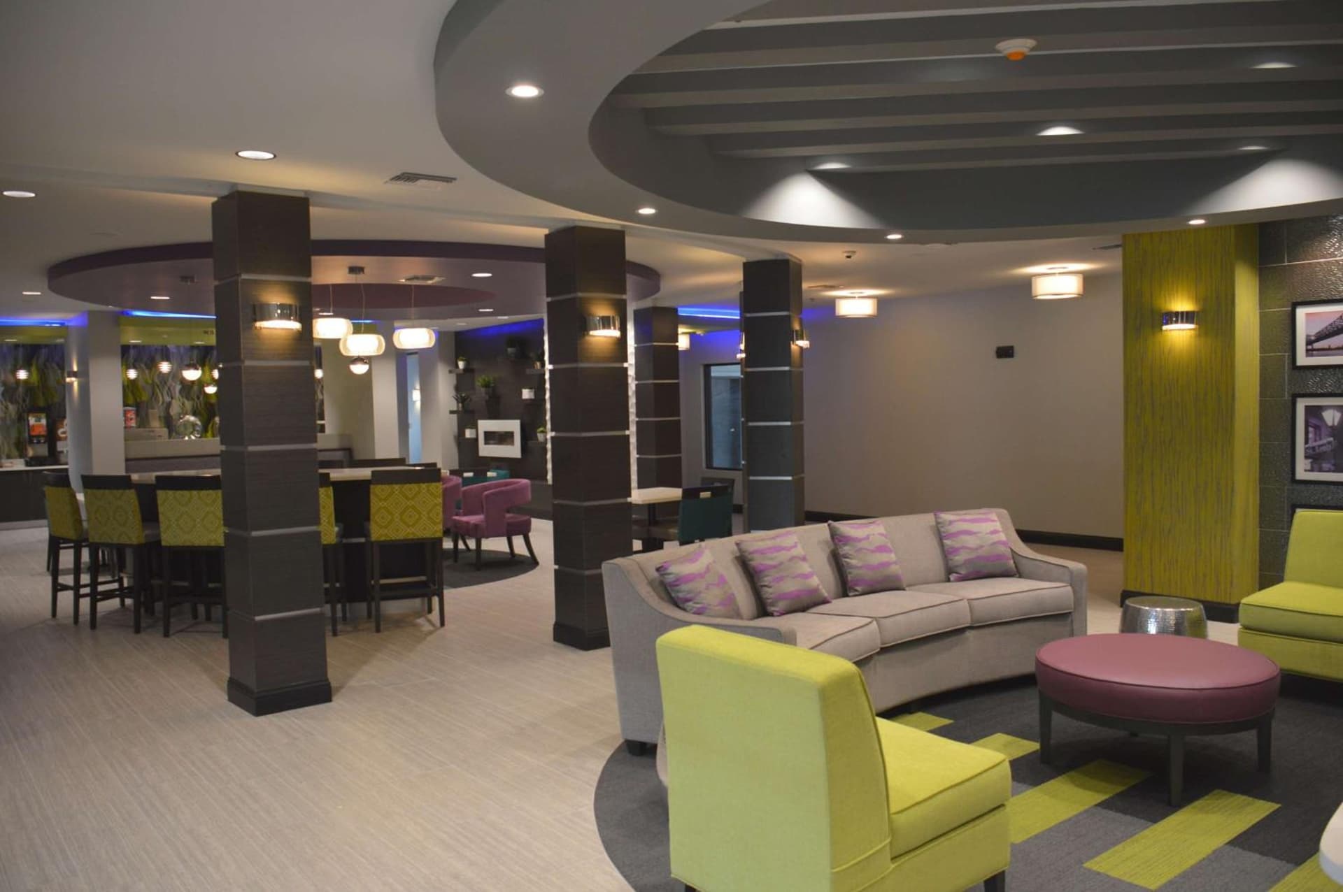Best Western Plus Prien Lake Hotel & Suites - Lake Charles gallery photo in Lake Charles, LA — image 10