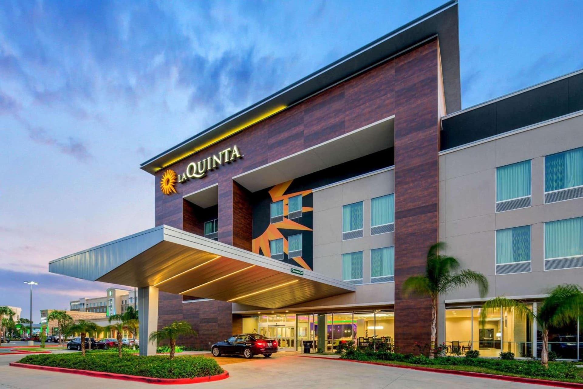 La Quinta by Wyndham McAllen Convention Center interior in McAllen, TX — gallery photo 2