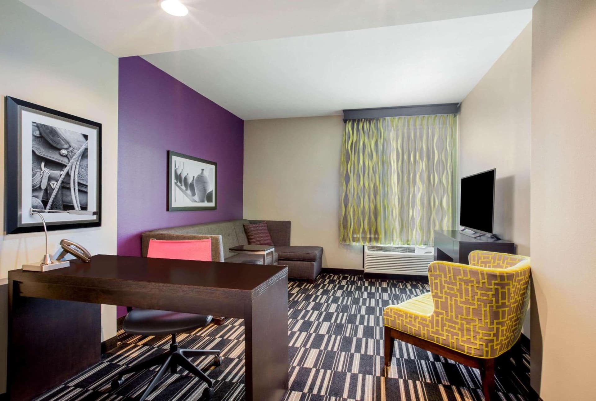 La Quinta by Wyndham McAllen Convention Center gallery photo in McAllen, TX — image 31