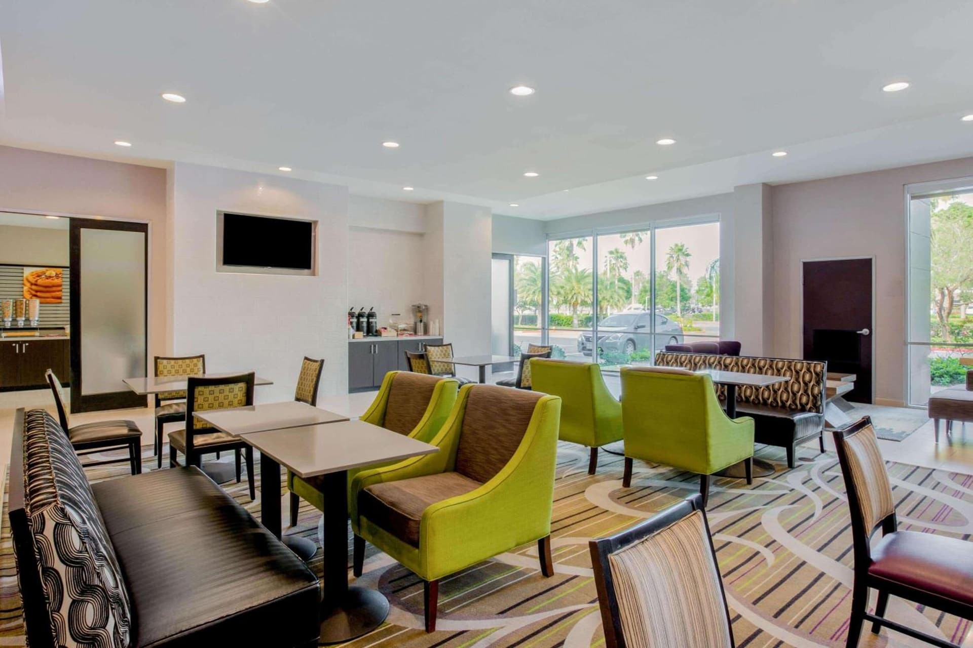 La Quinta by Wyndham McAllen Convention Center gallery photo in McAllen, TX — image 28