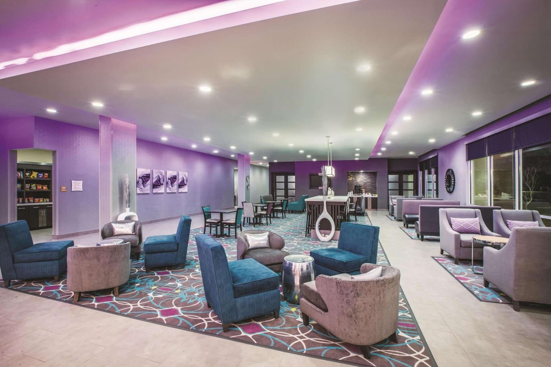 La Quinta by Wyndham Lubbock South gallery photo in Lubbock, TX — image 48