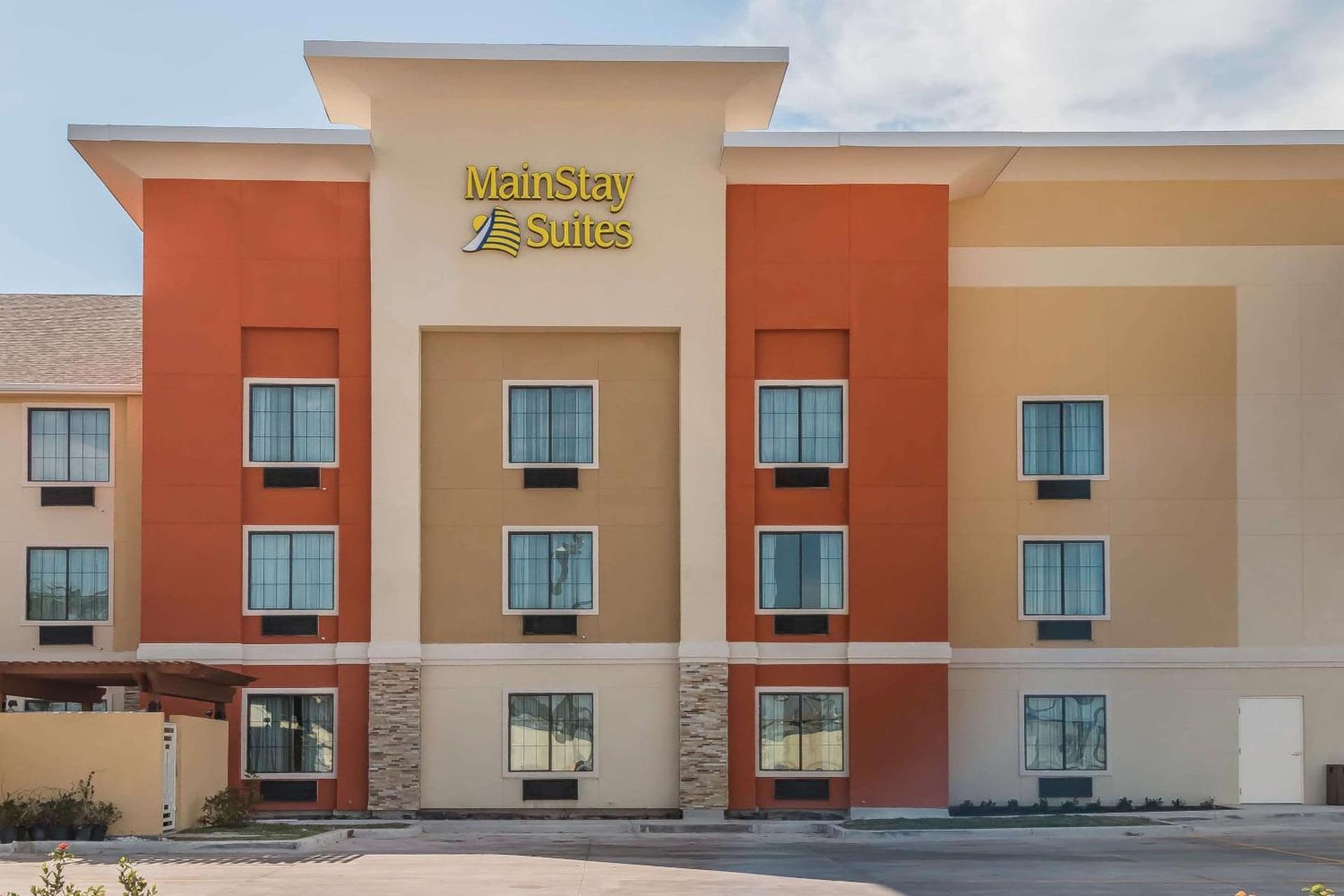 MainStay Suites Edinburg South gallery photo in Edinburg, TX — image 45