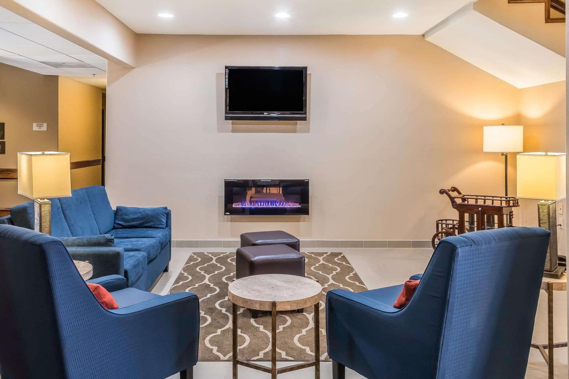 MainStay Suites Edinburg South gallery photo in Edinburg, TX — image 33