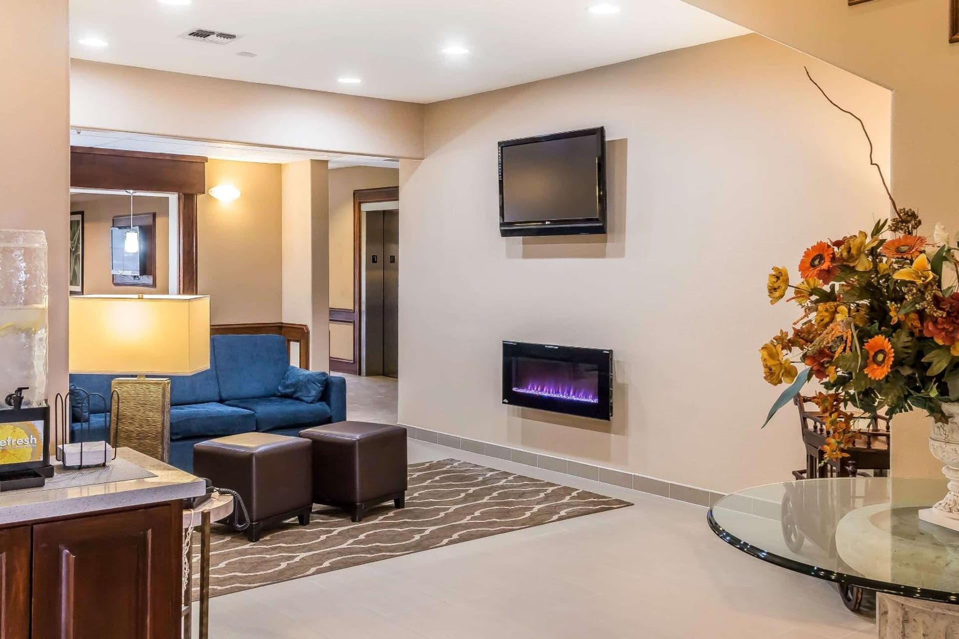 MainStay Suites Edinburg South gallery photo in Edinburg, TX — image 47
