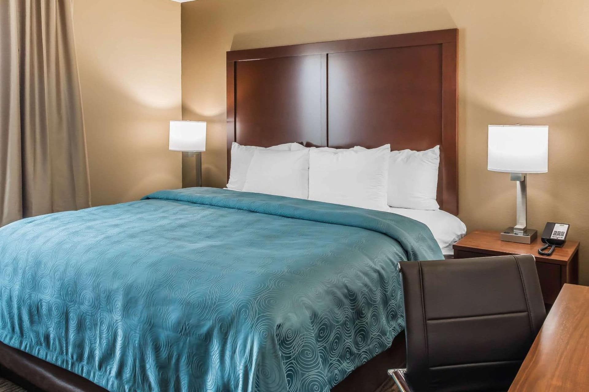 MainStay Suites Edinburg South gallery photo in Edinburg, TX — image 23