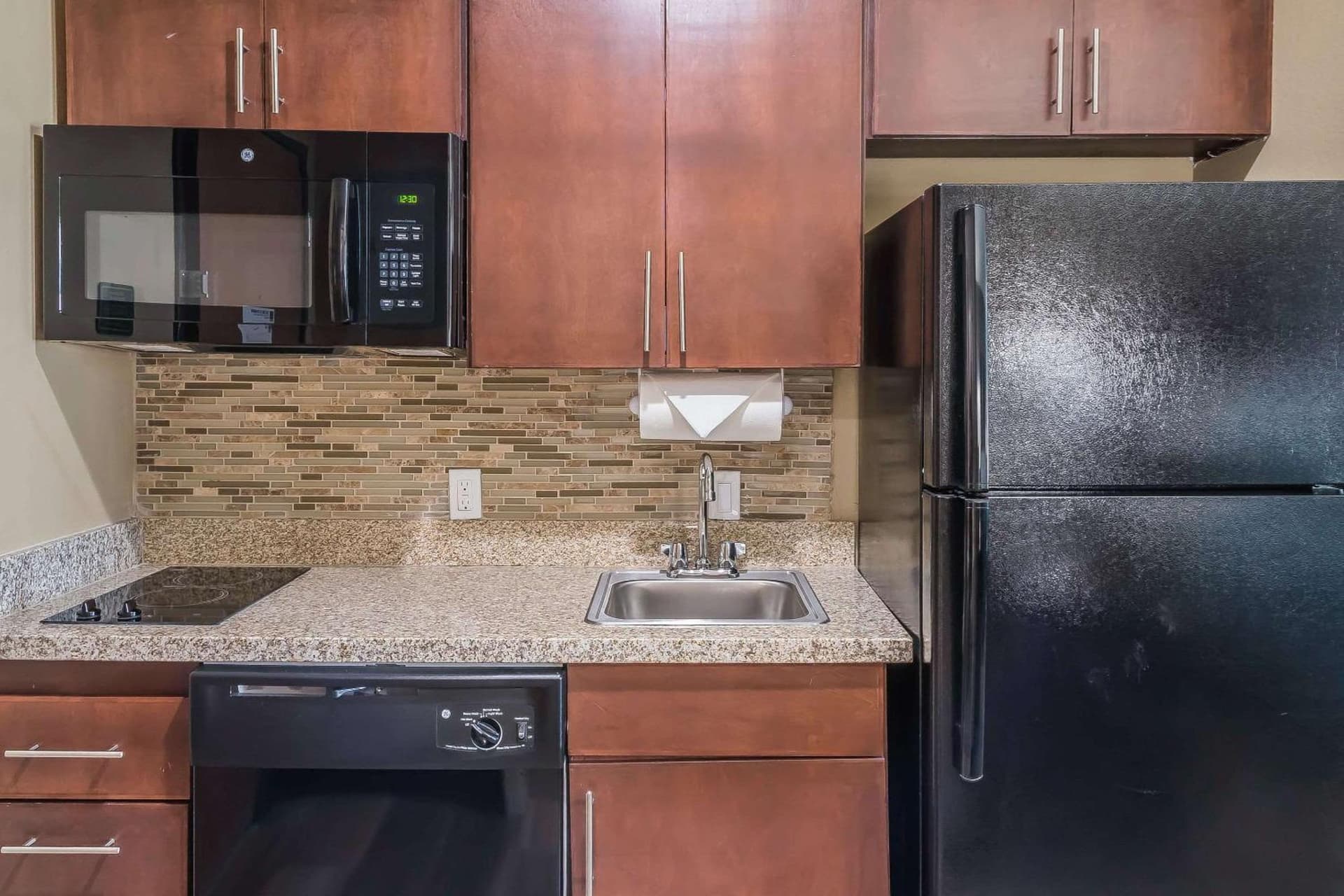 MainStay Suites Edinburg South gallery photo in Edinburg, TX — image 13