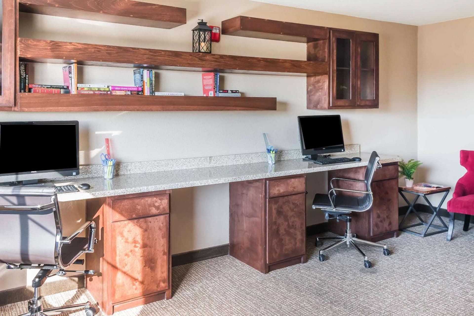 MainStay Suites Edinburg South gallery photo in Edinburg, TX — image 75