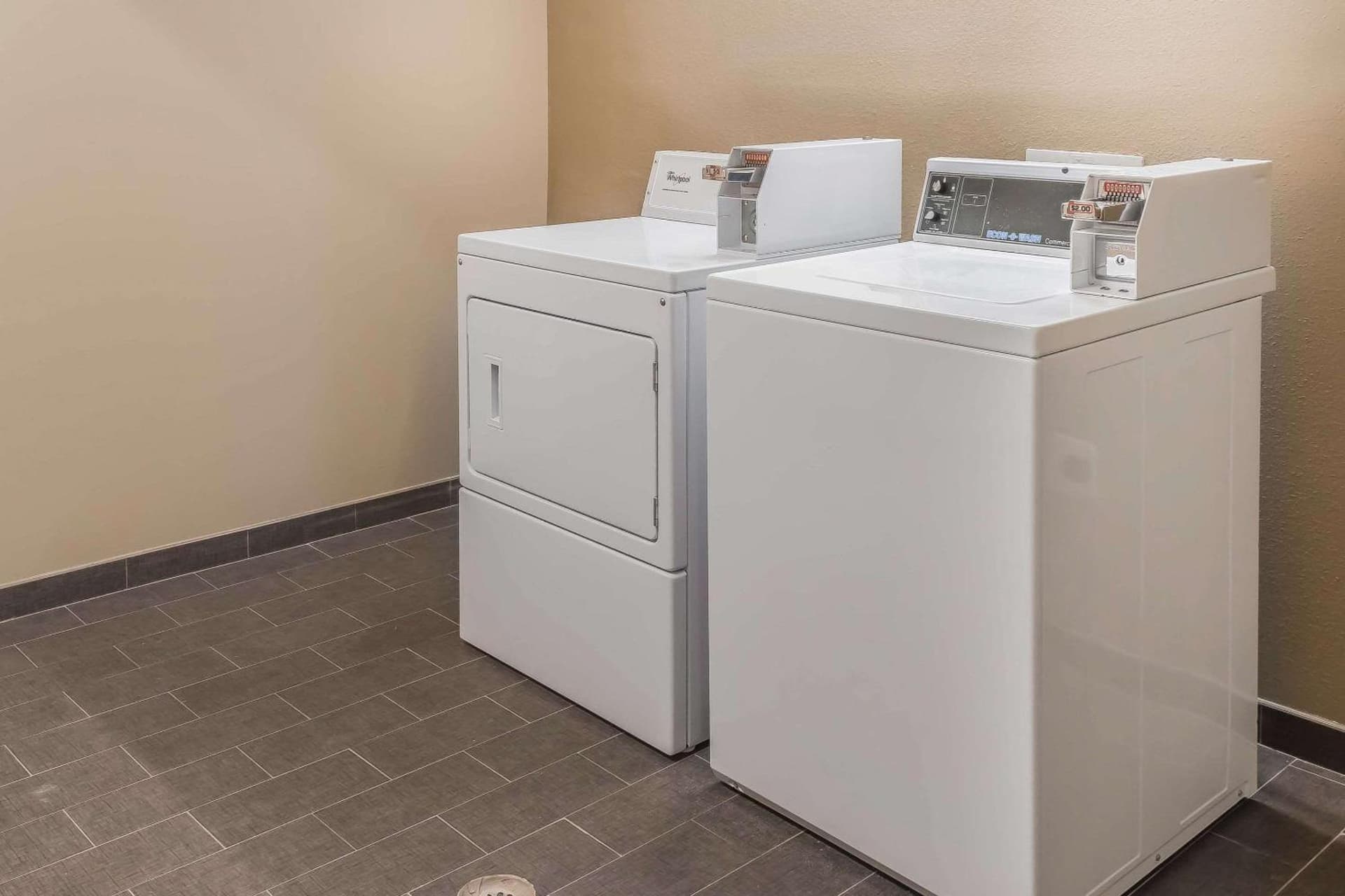 MainStay Suites Edinburg South gallery photo in Edinburg, TX — image 6