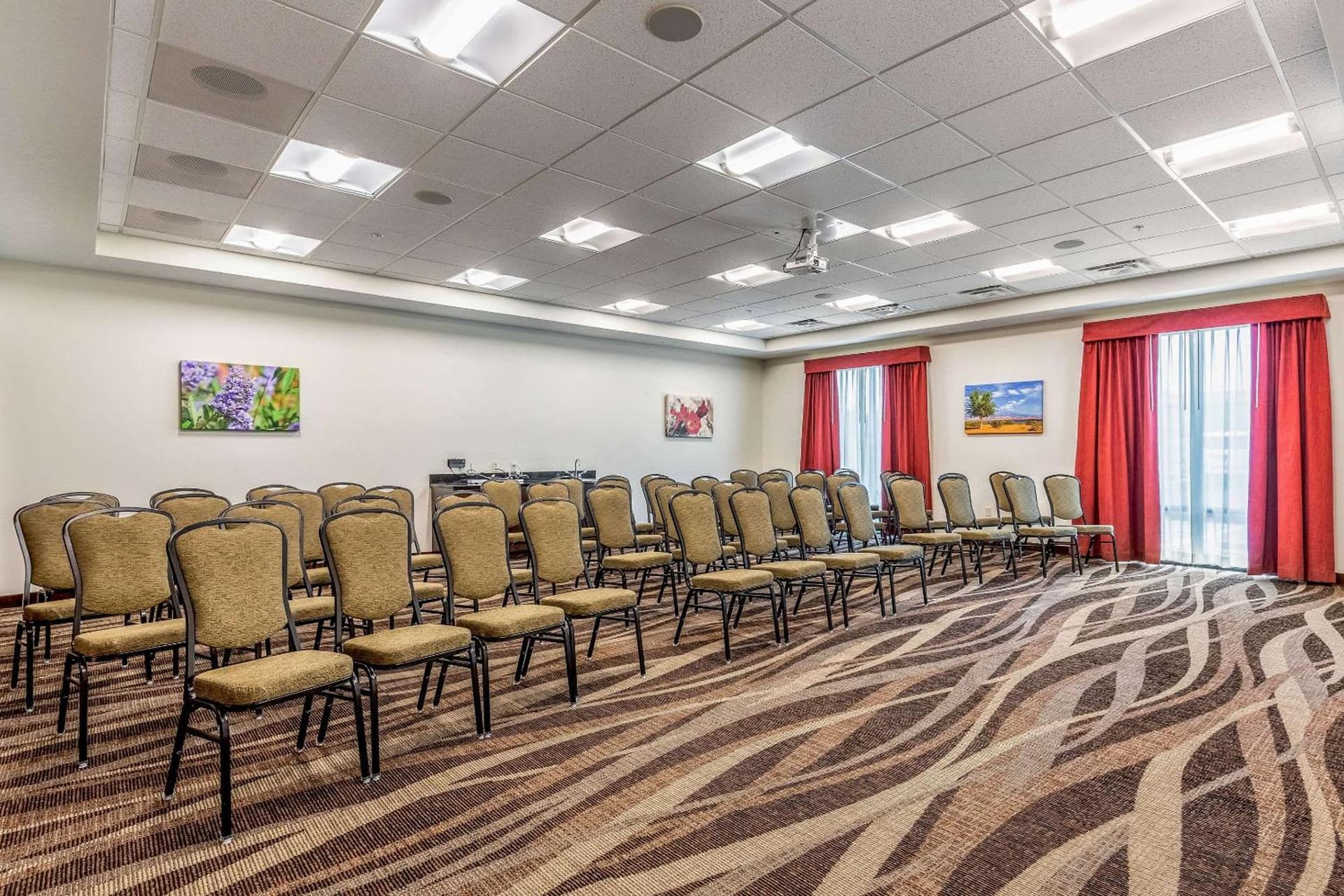 Sleep Inn & Suites Hurricane Zion Park Area gallery photo in Hurricane, UT — image 58
