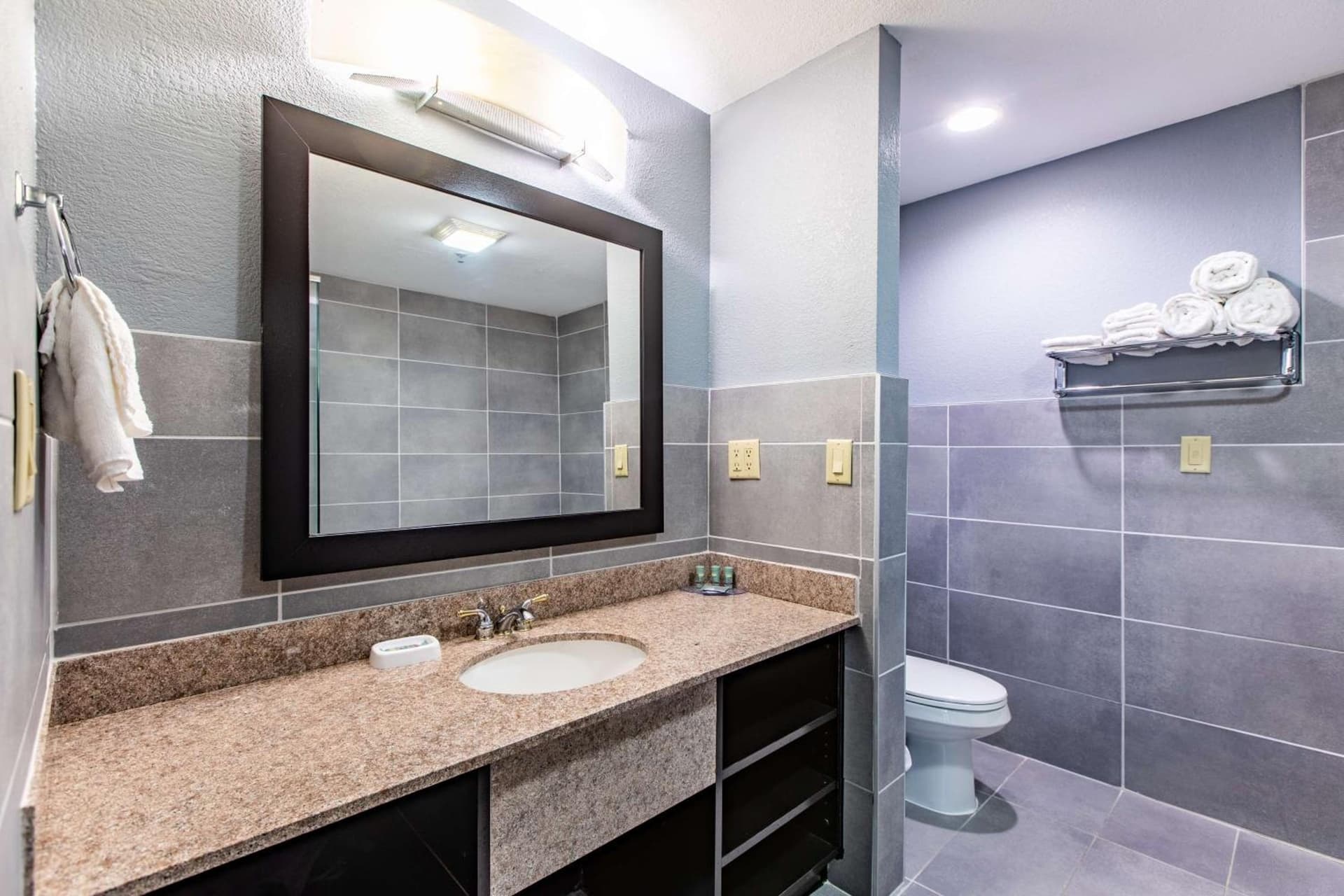 Best Western Rochester Hotel Mayo Clinic Area/ St. Mary's gallery photo in Rochester, MN — image 25
