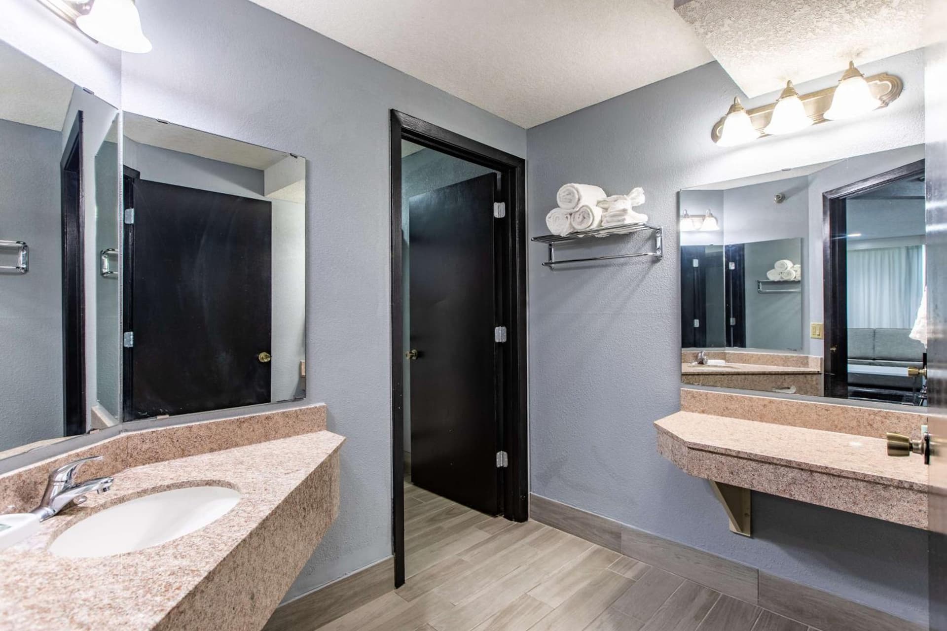 Best Western Rochester Hotel Mayo Clinic Area/ St. Mary's gallery photo in Rochester, MN — image 43