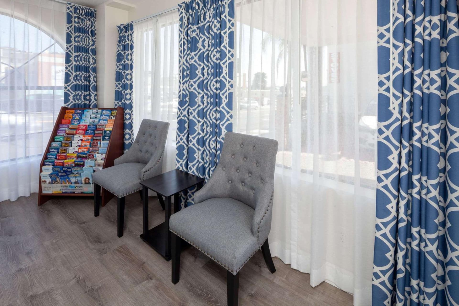 Travelodge by Wyndham Harbor City interior in Harbor City, CA — gallery photo 2