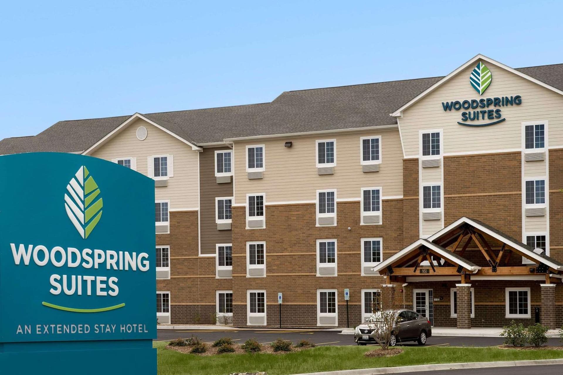 WoodSpring Suites Chicago Darien featured exterior or lobby in Darien, IL — similar hotel