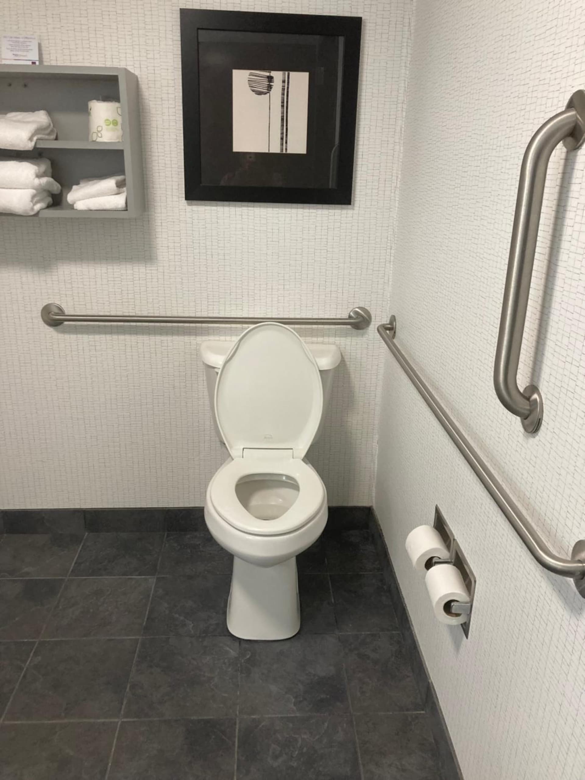 Comfort Suites Williamsburg Historic Area gallery photo in Williamsburg, VA — image 31