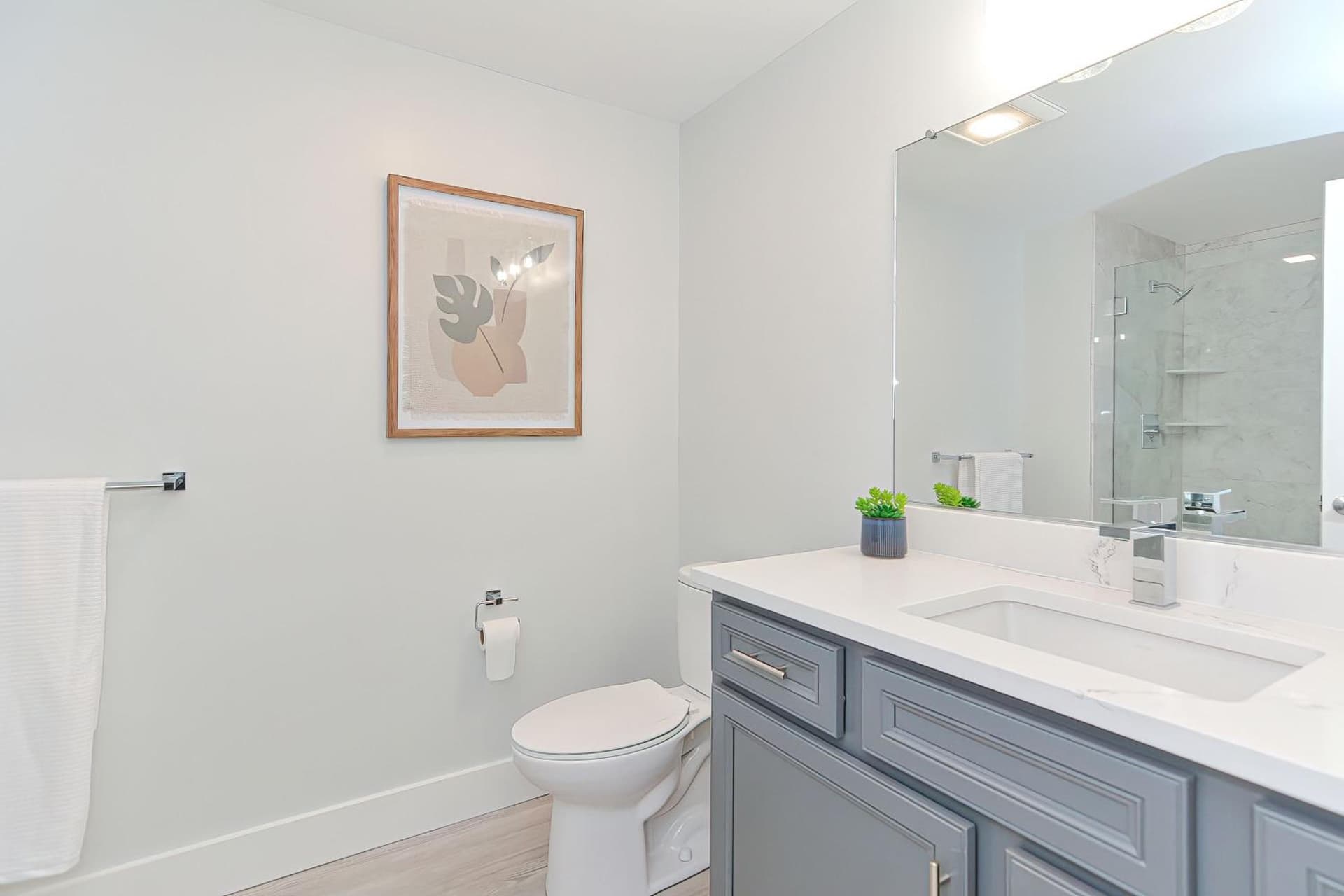 Harbourtown Suites on Plymouth Harbor property views in Plymouth — gallery photo 3