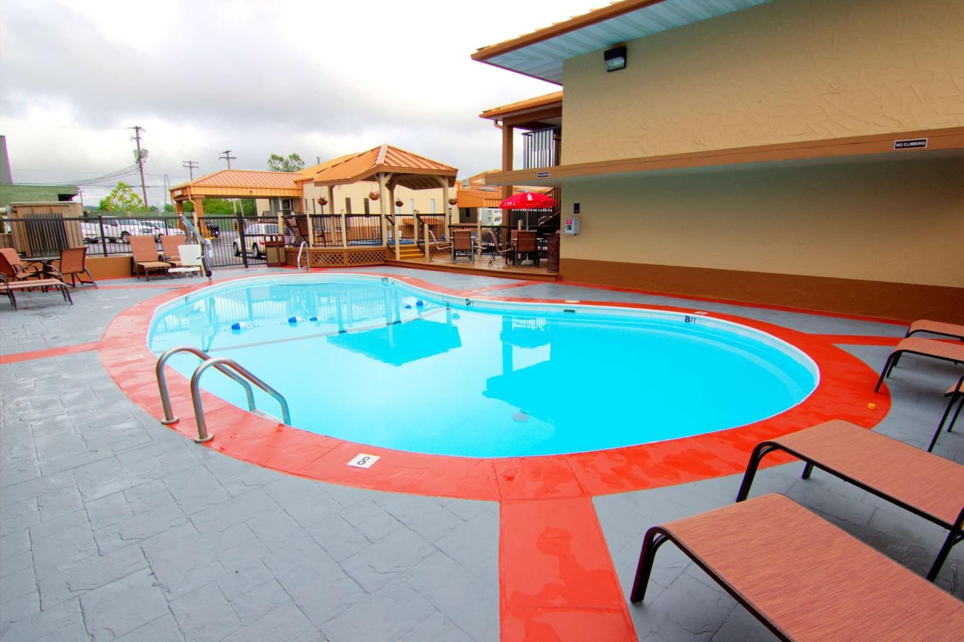 Best Western Center Pointe Inn property views in Branson, MO — gallery photo 3