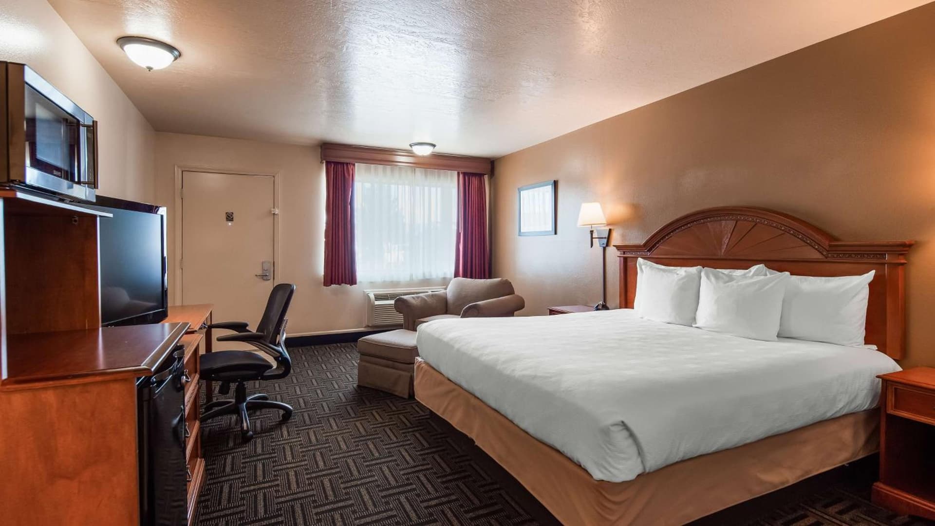 Best Western Paradise Inn property views in Beaver, UT — gallery photo 3