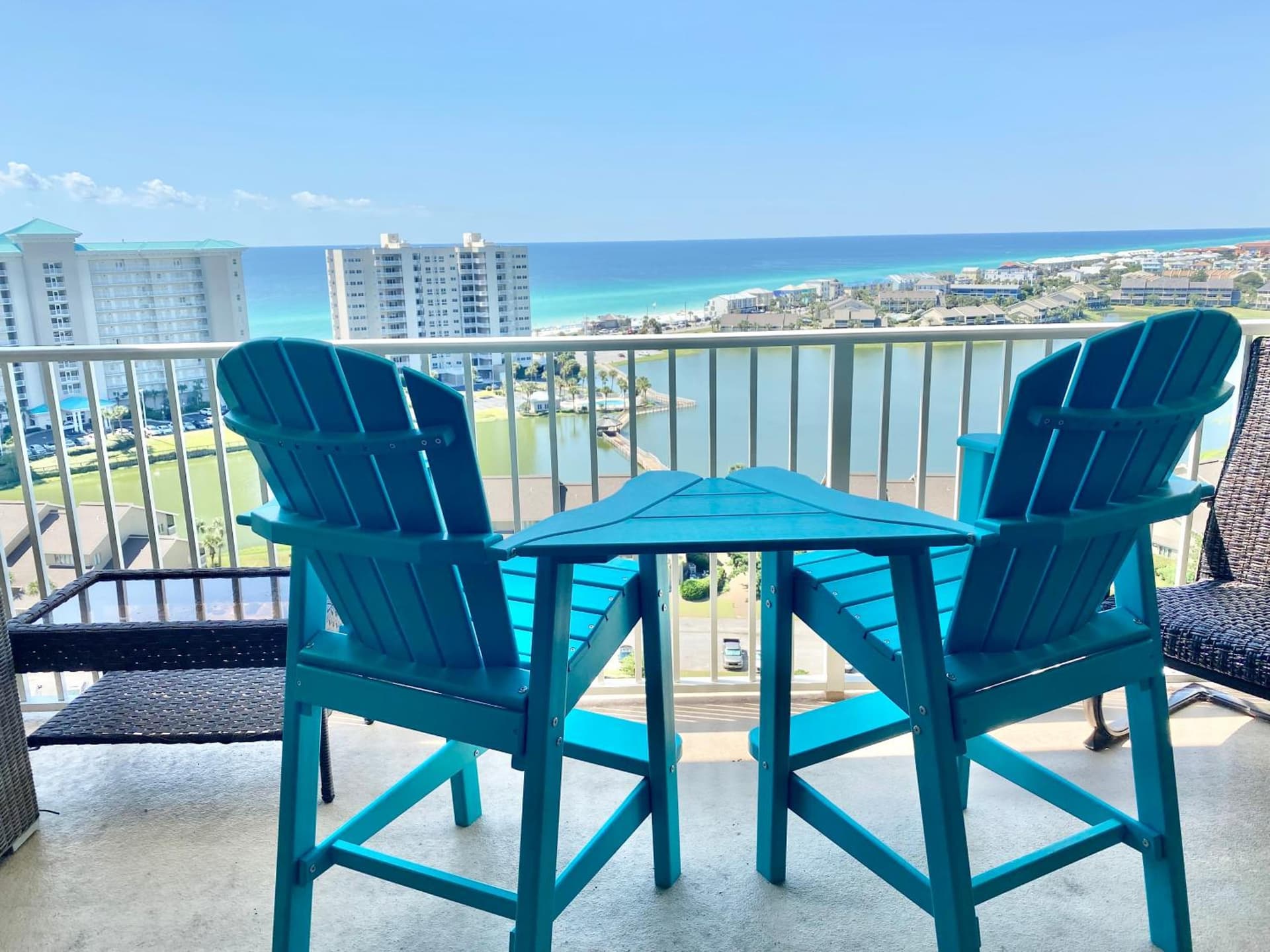 122 Seascape Dr Unit 1406 featured exterior or lobby in Destin, FL — similar hotel