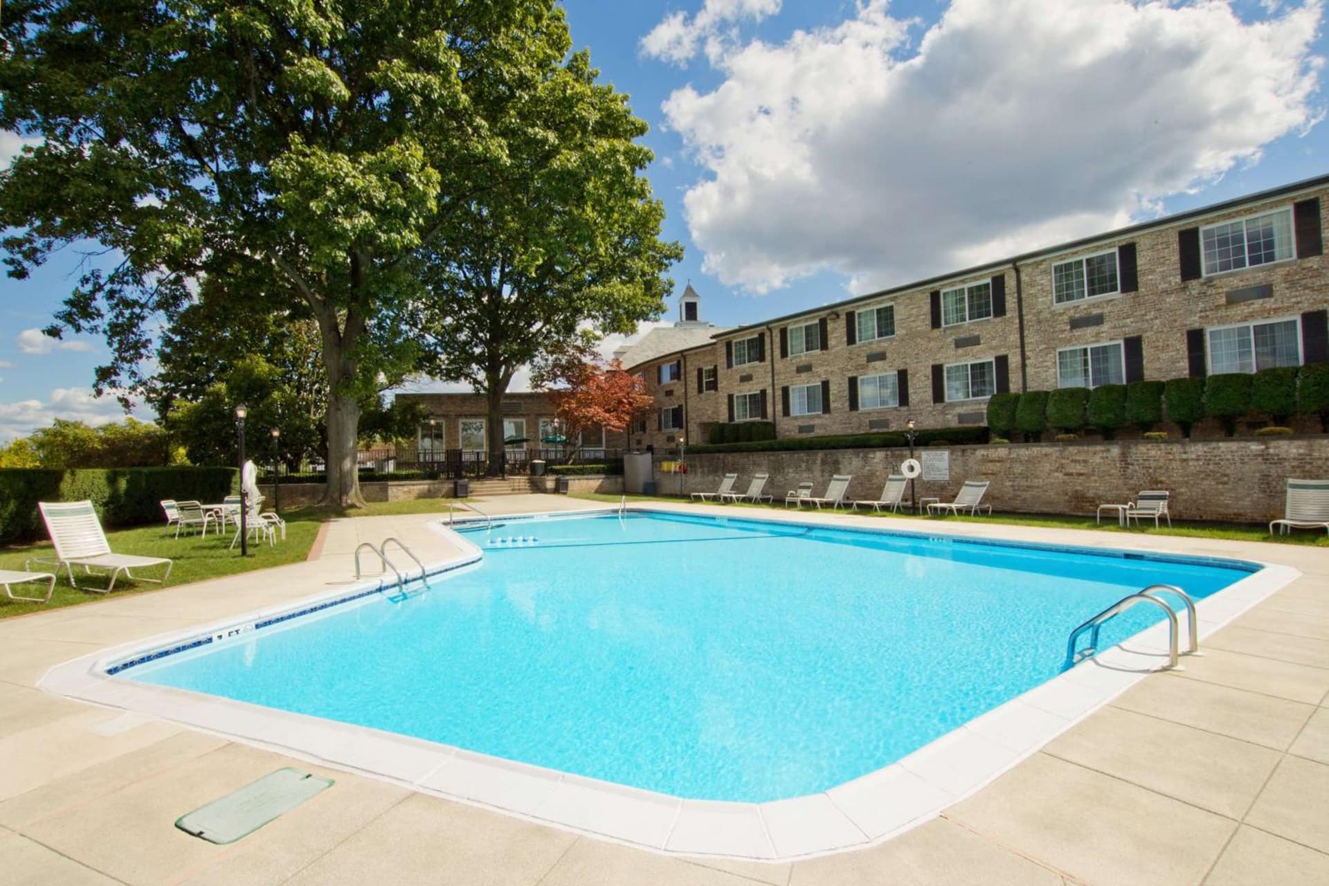 Penn Harris Hotel Harrisburg, Trademark by Wyndham interior in Harrisburg, PA — gallery photo 2