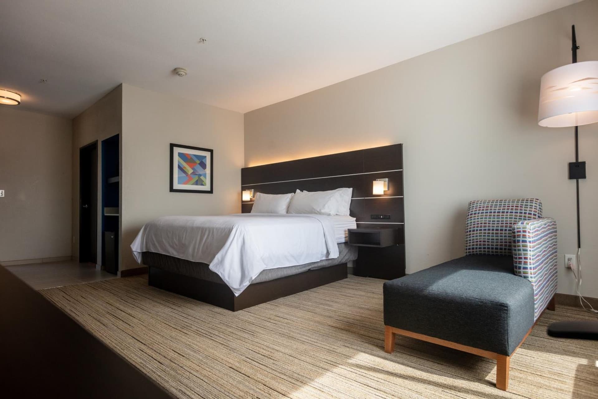 Holiday Inn Express Hotel & Suites Beaumont Northwest by IHG gallery photo in Beaumont, TX — image 7