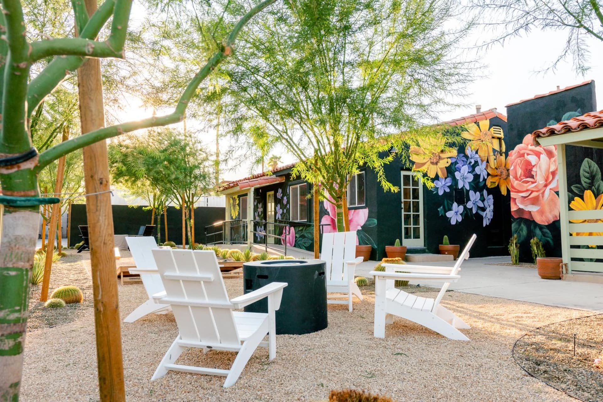 Fleur Noire Hotel - 21 and Over gallery photo in Palm Springs, CA — image 16