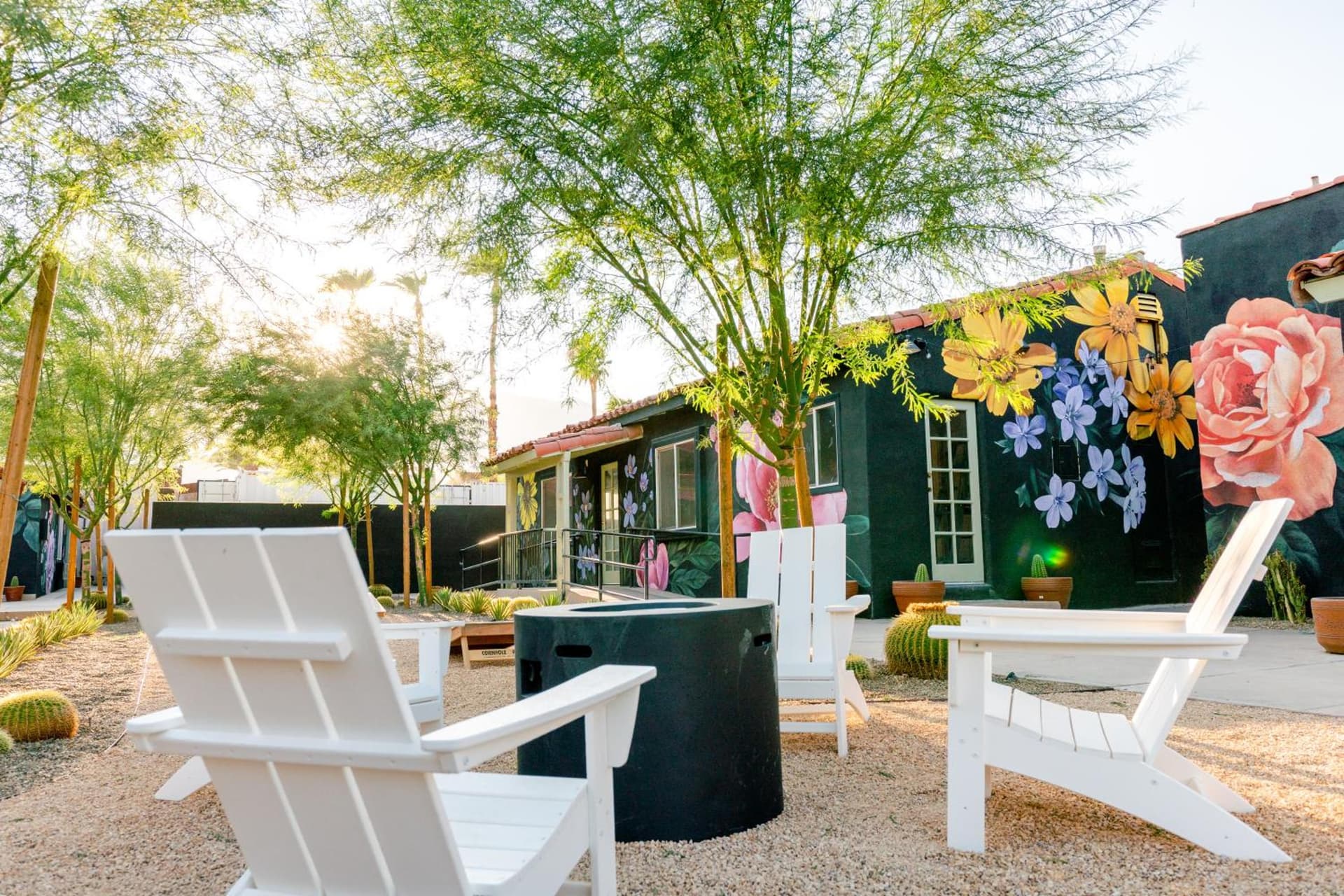 Fleur Noire Hotel - 21 and Over gallery photo in Palm Springs, CA — image 31