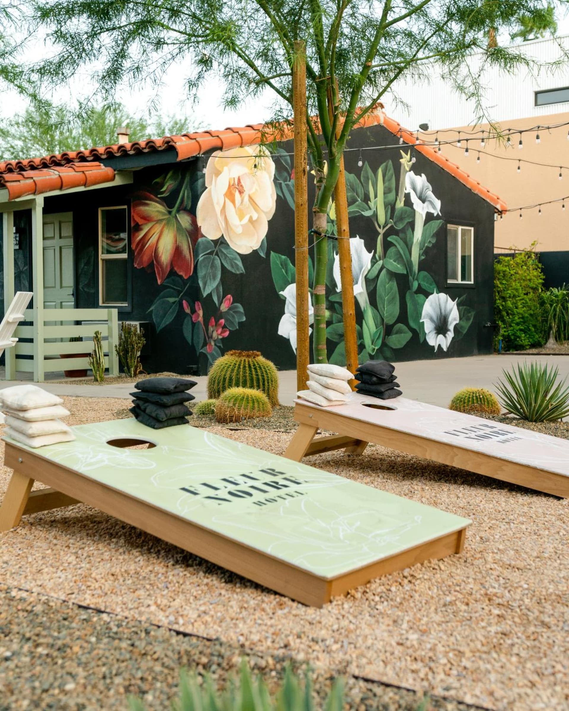 Fleur Noire Hotel - 21 and Over gallery photo in Palm Springs, CA — image 9