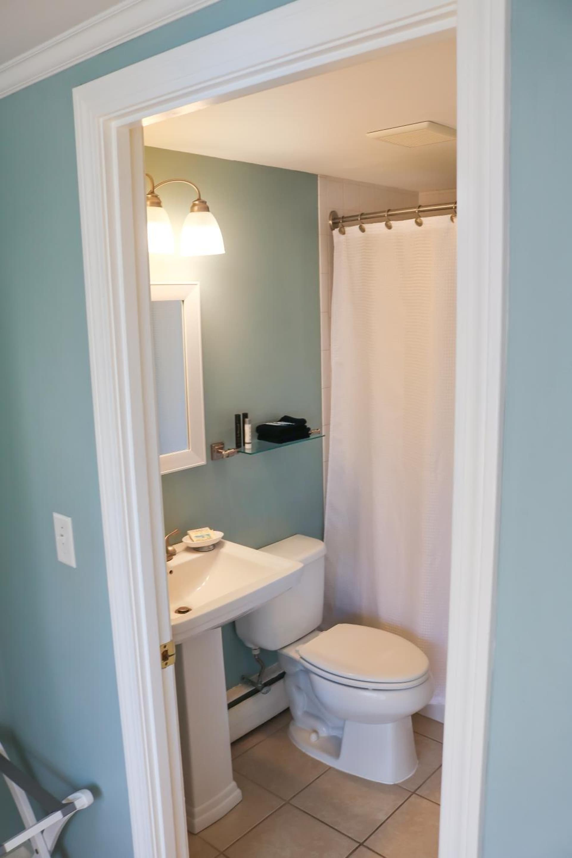 The Escape Inn gallery photo in South Yarmouth, MA — image 84
