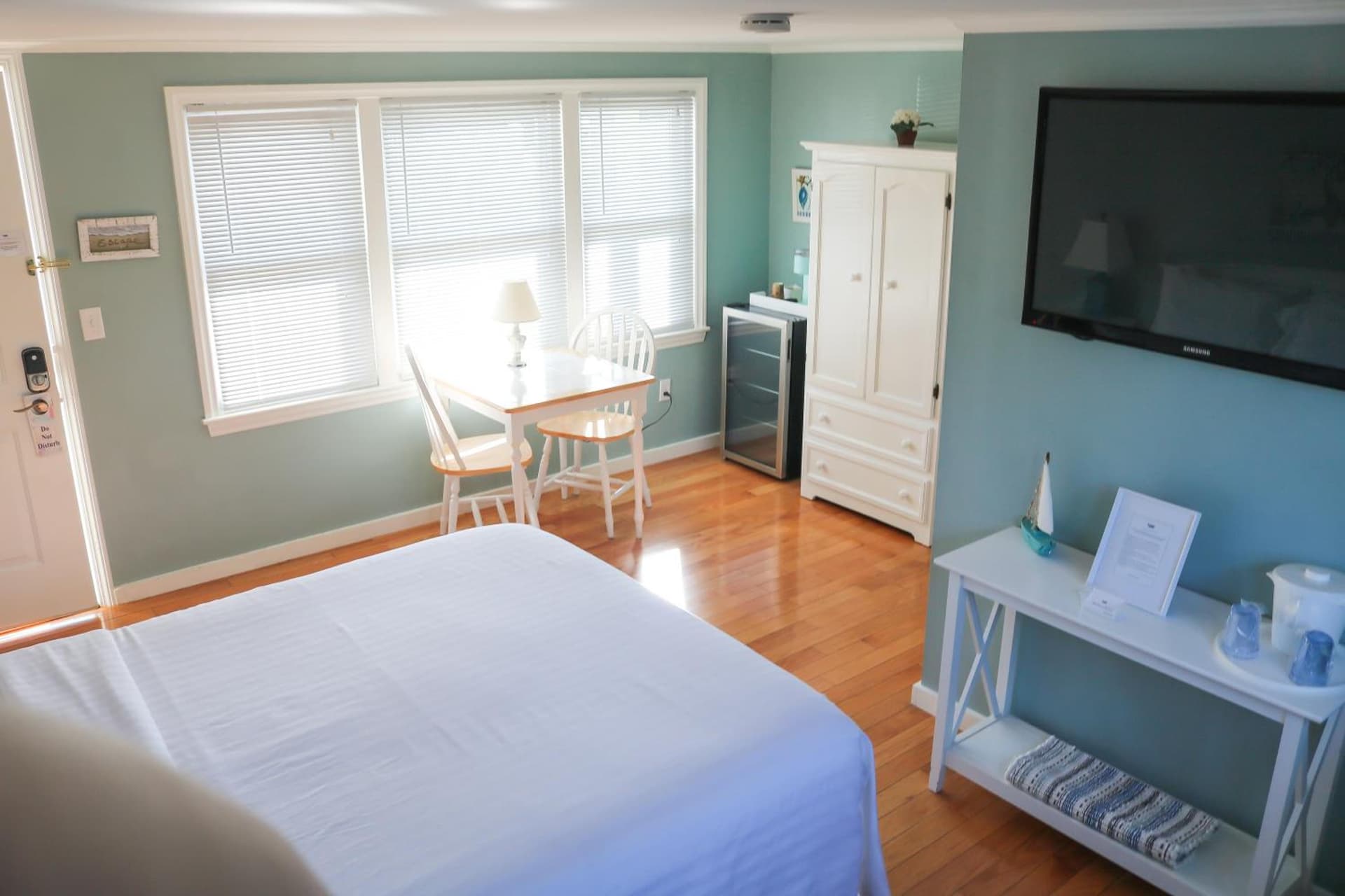 The Escape Inn gallery photo in South Yarmouth, MA — image 117