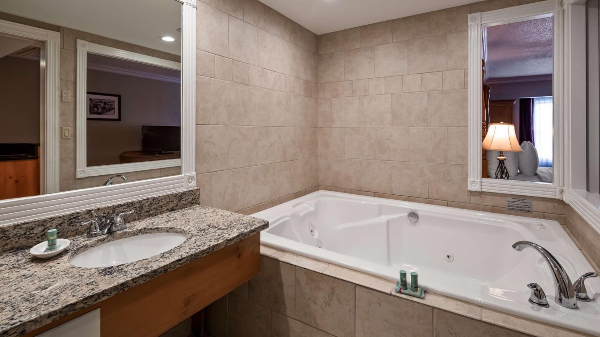 Best Western Greenfield Inn gallery photo in Allen Park, MI — image 63