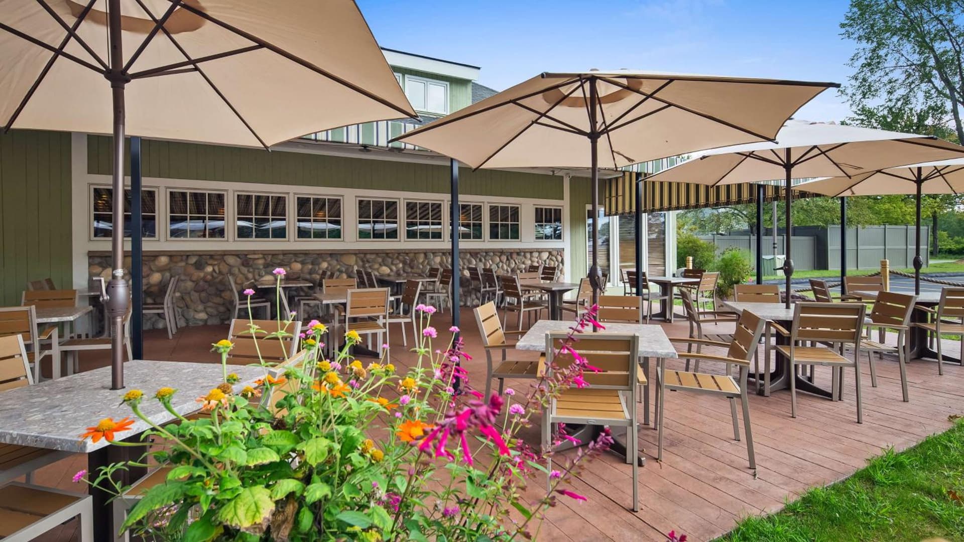 Best Western Plus Windjammer Inn & Conference Center gallery photo in Burlington, VT — image 52
