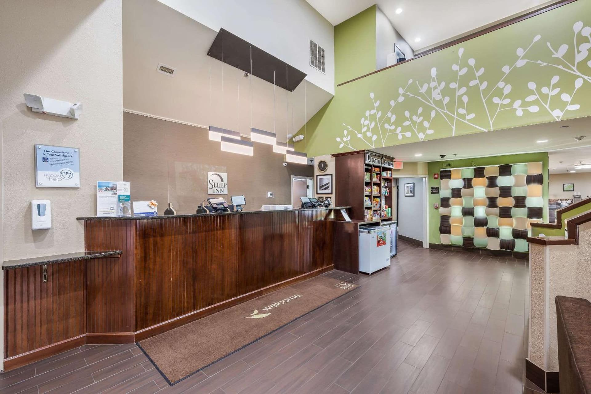 Spark by Hilton Oxford interior in Oxford, AL — gallery photo 2