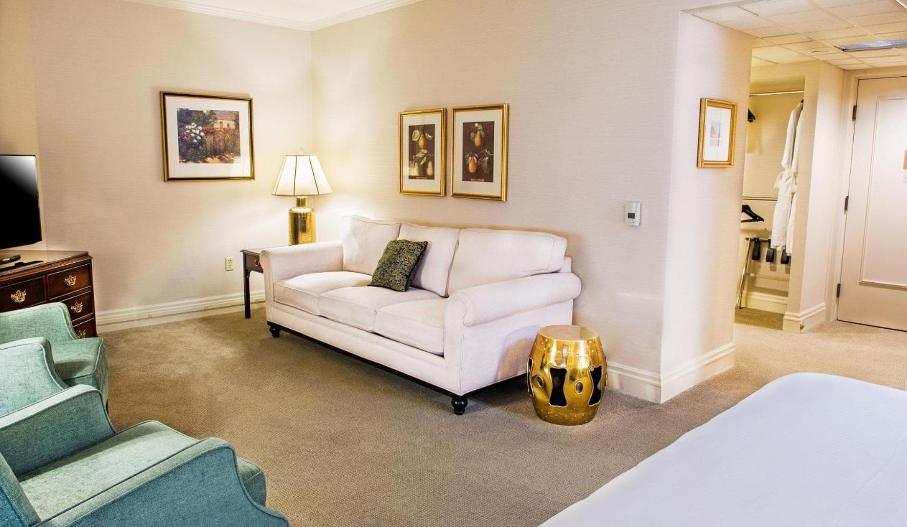 Mayflower Park Hotel property views in Seattle, WA — gallery photo 3