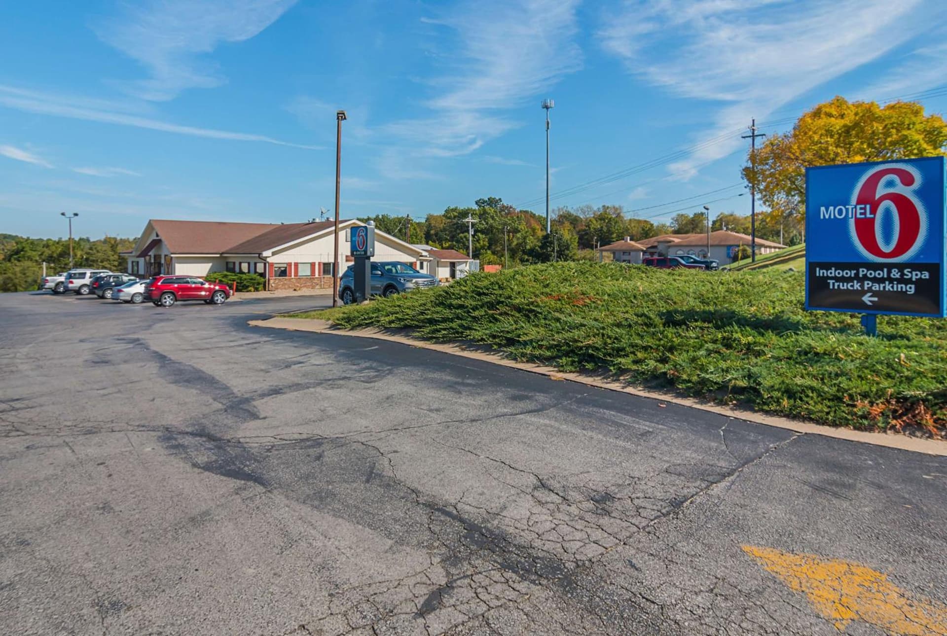 Motel 6-Hannibal, MO interior in Hannibal, MO — gallery photo 2