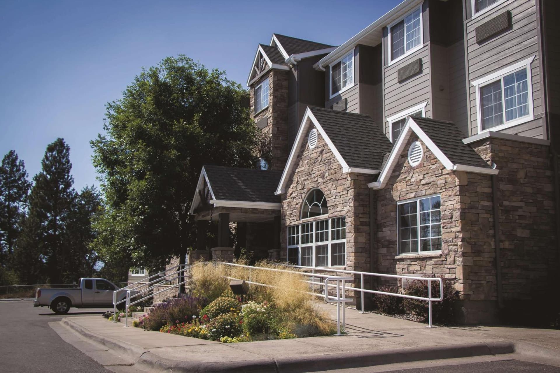 La Quinta Inn by Wyndham Missoula interior in Missoula, MT — gallery photo 2