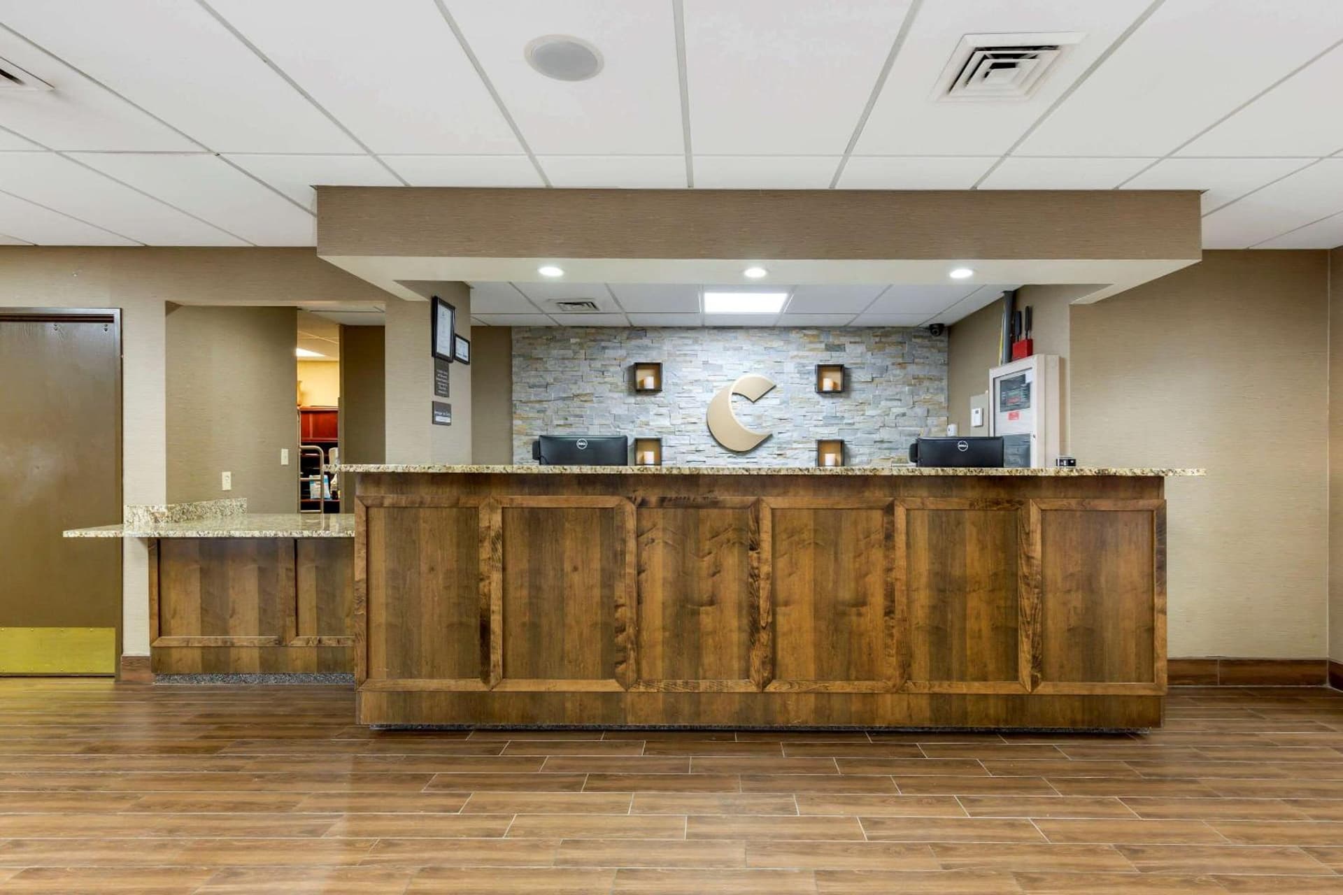 Comfort Suites Fredericksburg South gallery photo in Fredericksburg, VA — image 21