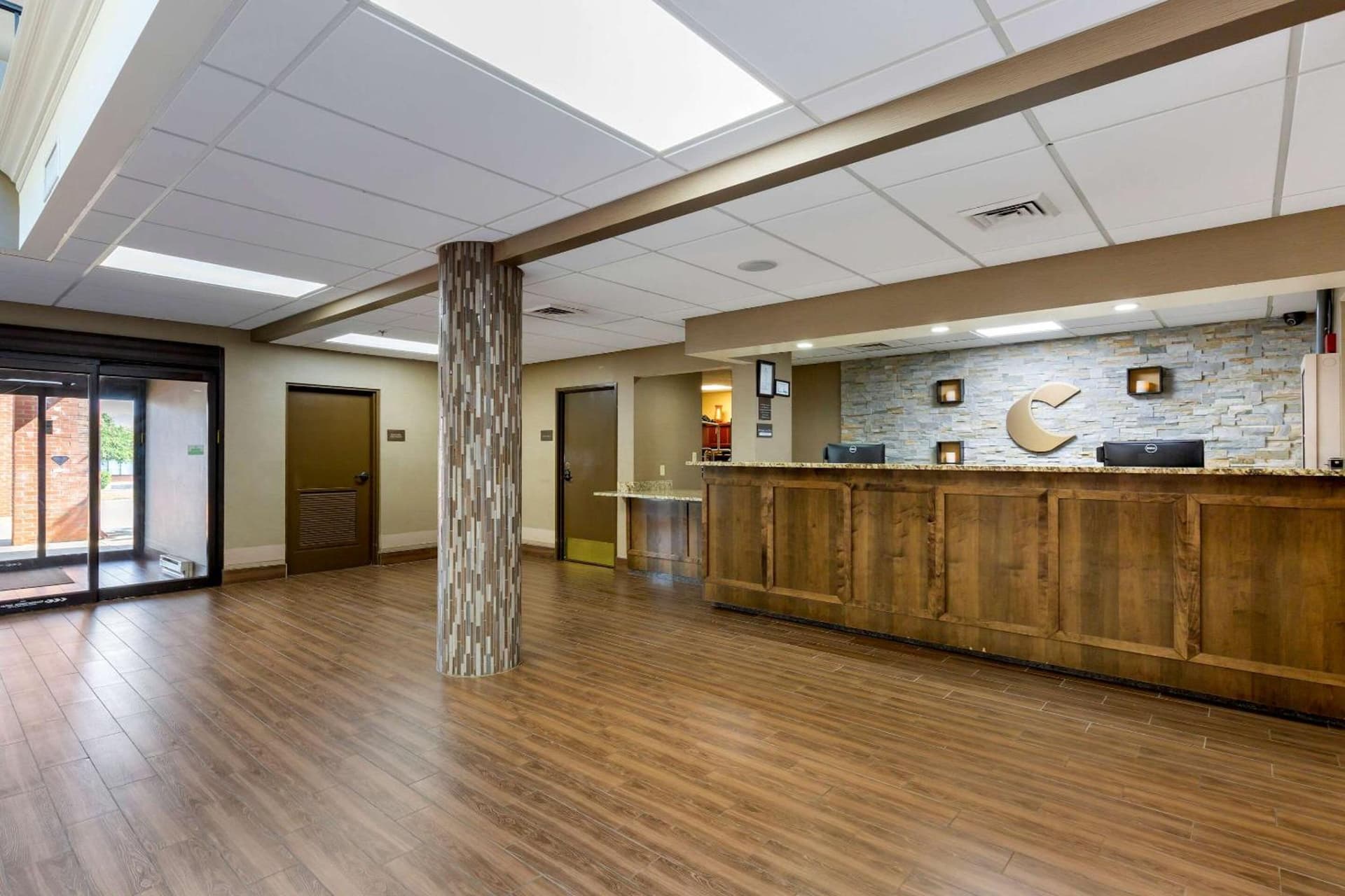 Comfort Suites Fredericksburg South property views in Fredericksburg, VA — gallery photo 3