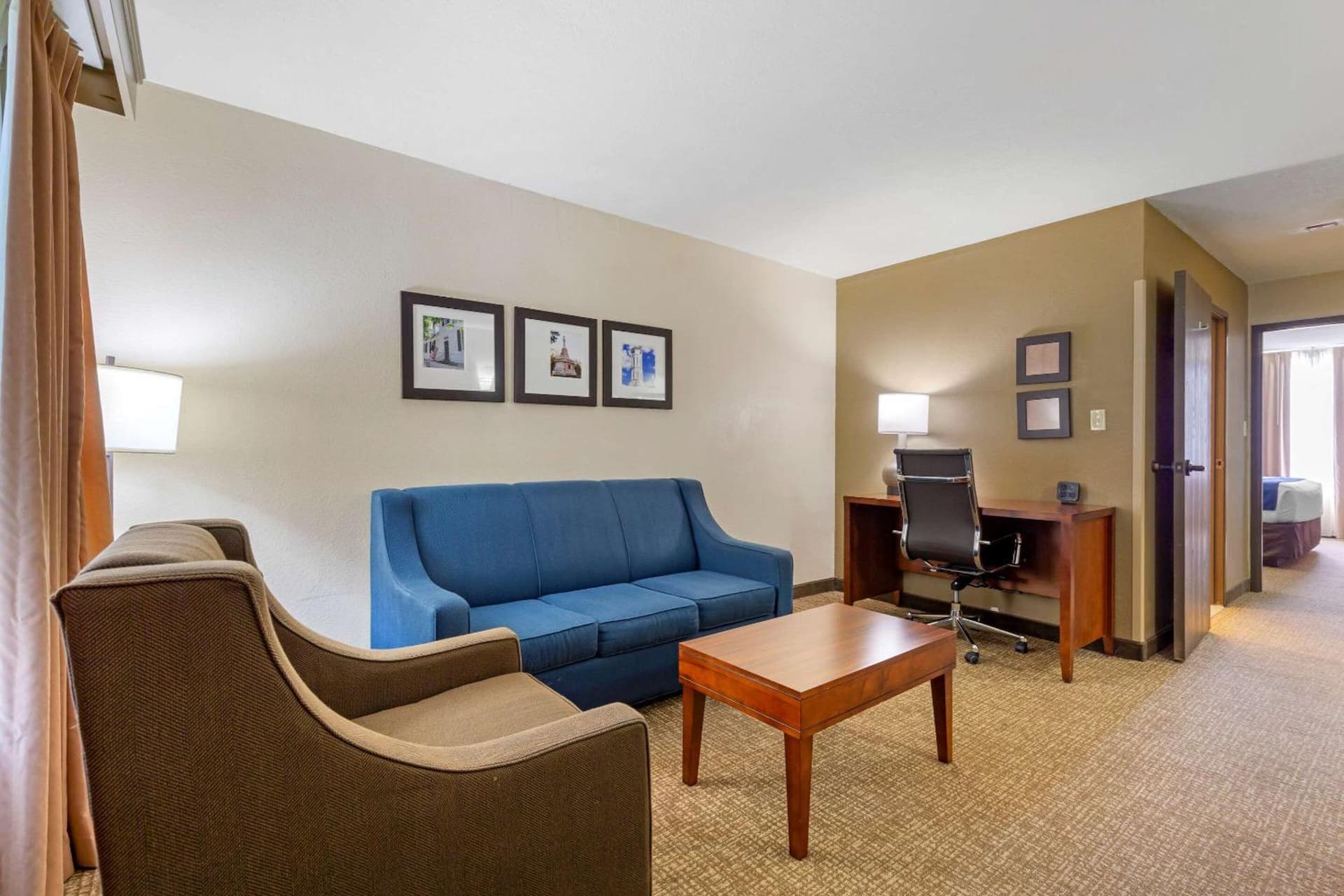 Comfort Suites Fredericksburg South gallery photo in Fredericksburg, VA — image 7