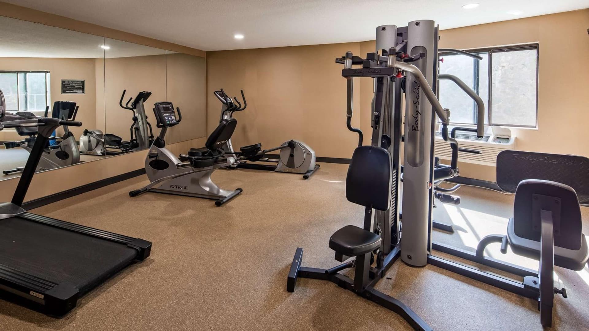 Best Western Providence Warwick Airport Inn gallery photo in Warwick, RI — image 13